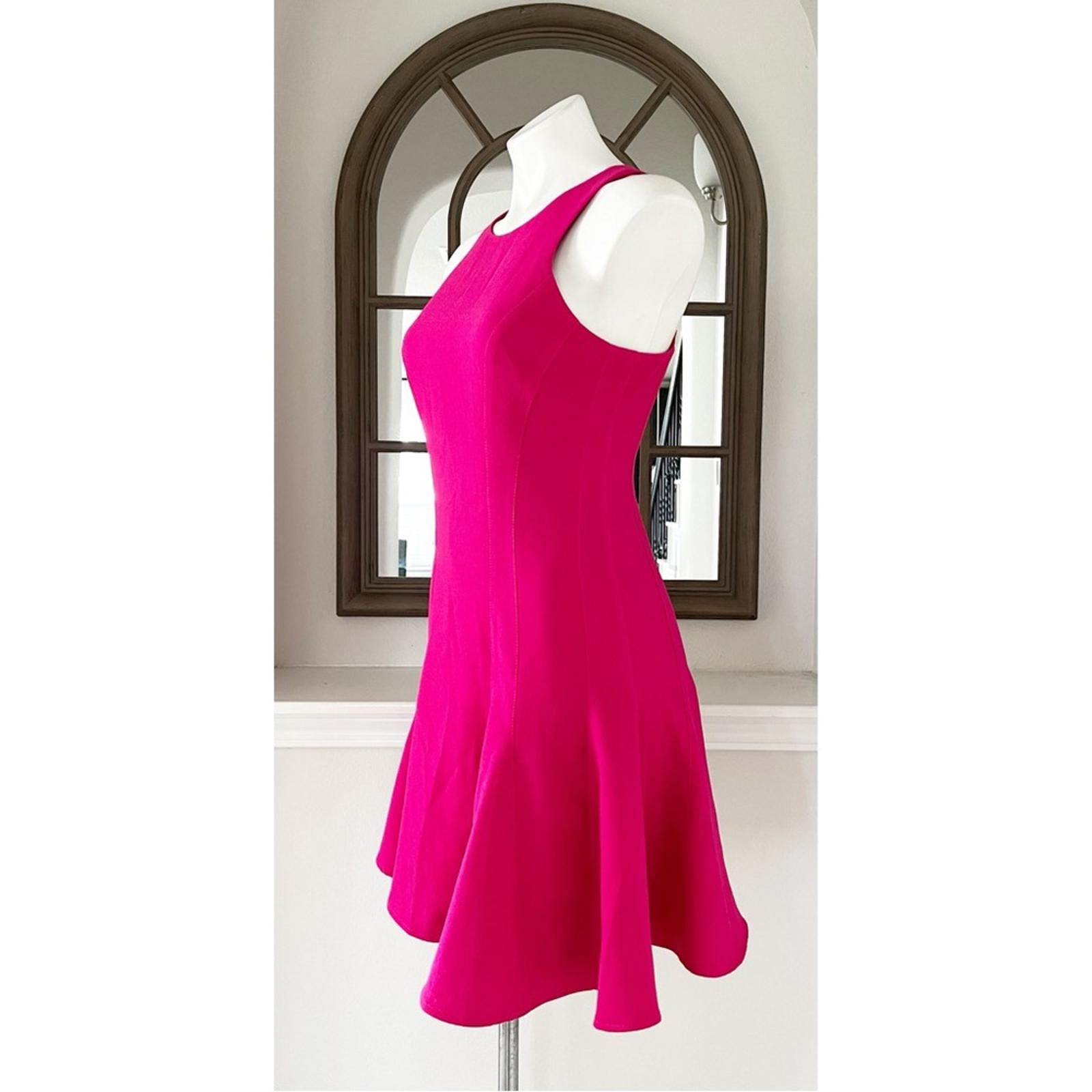 NEW Trina Turk Jeri Dress in Fuchsia Pink, Size 4 EXCELLENT New w/o Tag
