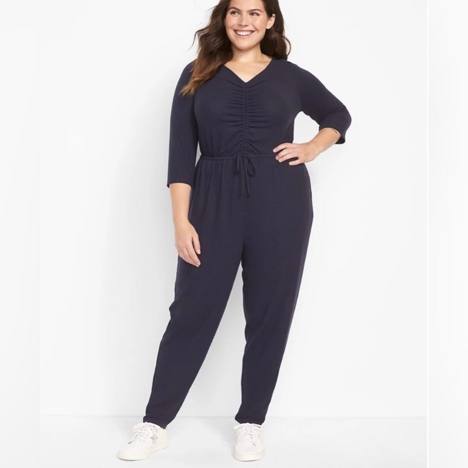 LANE BRYANT NWT Ruched V-Neck Hacci 3/4 SLV Weekend/Lounge Navy Jumpsuit 14/16
