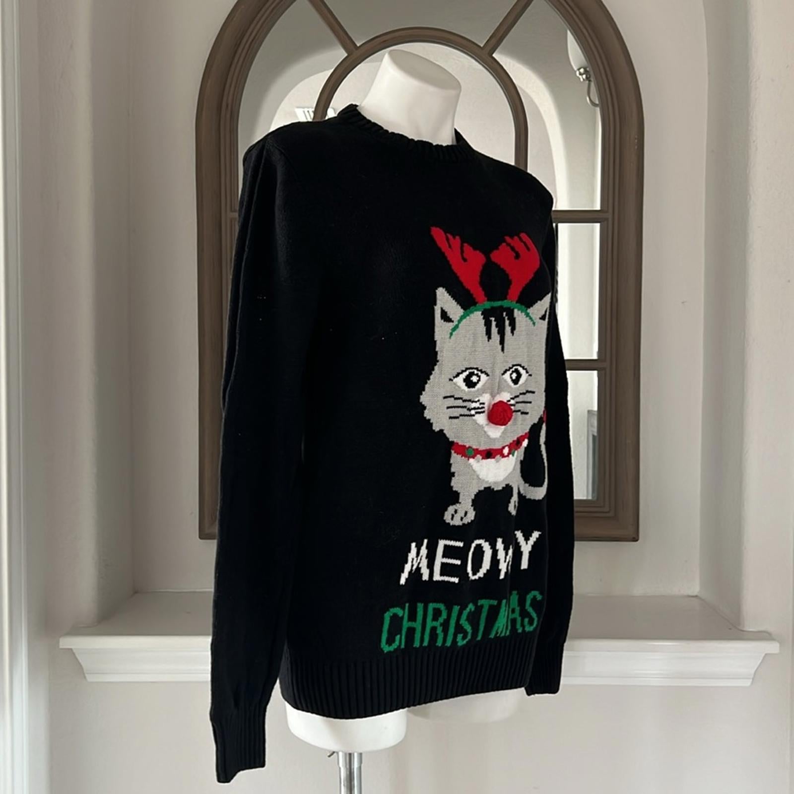 Imagin8 Meowy Christmas Crewneck Sweater in Black, Size M EXCELLENT!