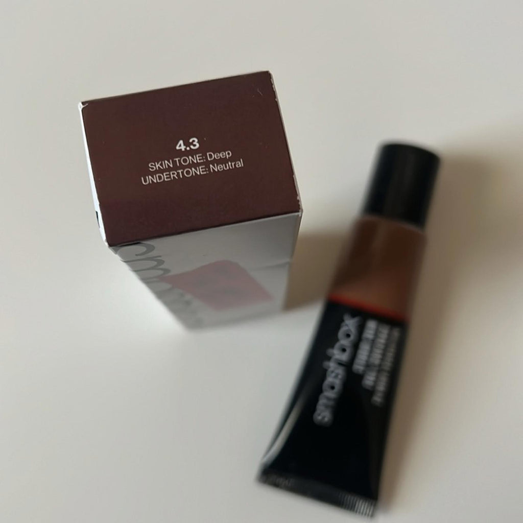 Smashbox Studio  (4.3 Deep Neutral) Skin Full Coverage 24Hr Foundation NEW