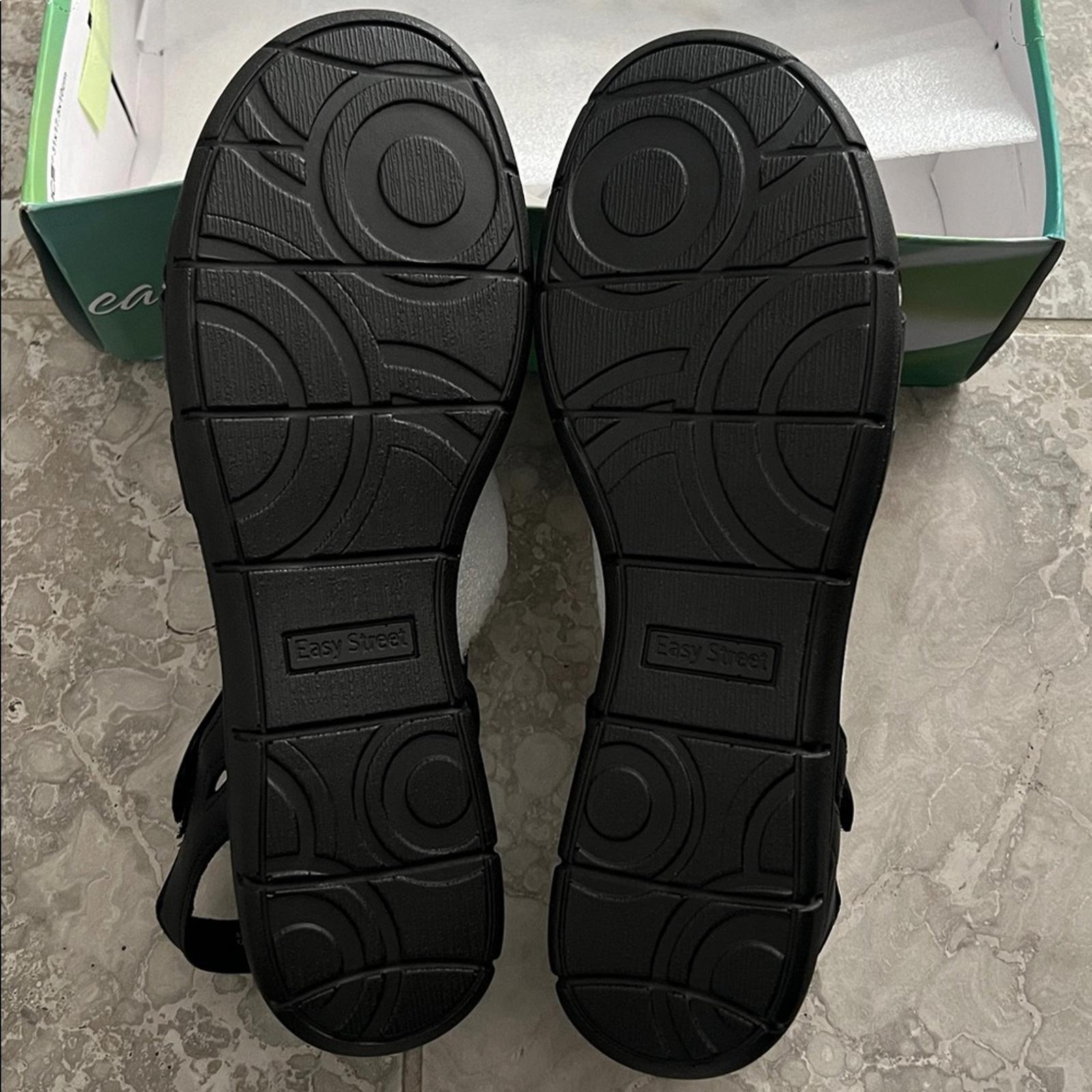 Easy Street Garrett Navy Sandals, Size 11, New in Box