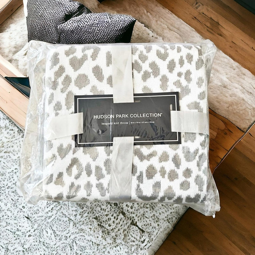 Hudson Park Leo Print Knit Throw, Size 50”x70” New w/Tag Retail $140