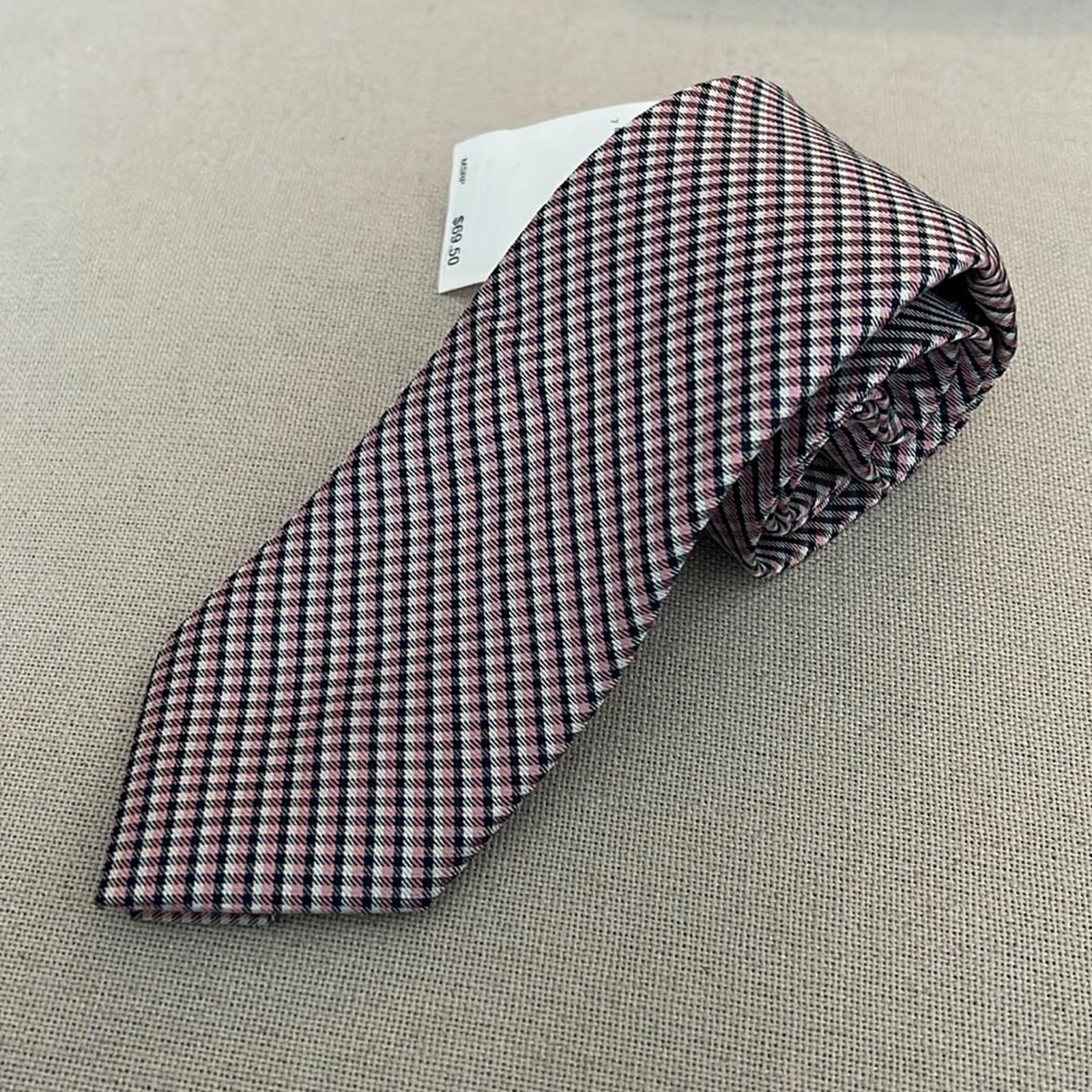 Tommy Hilfiger Neck Tie, Silk Blend New w/Tag Retail $69.50