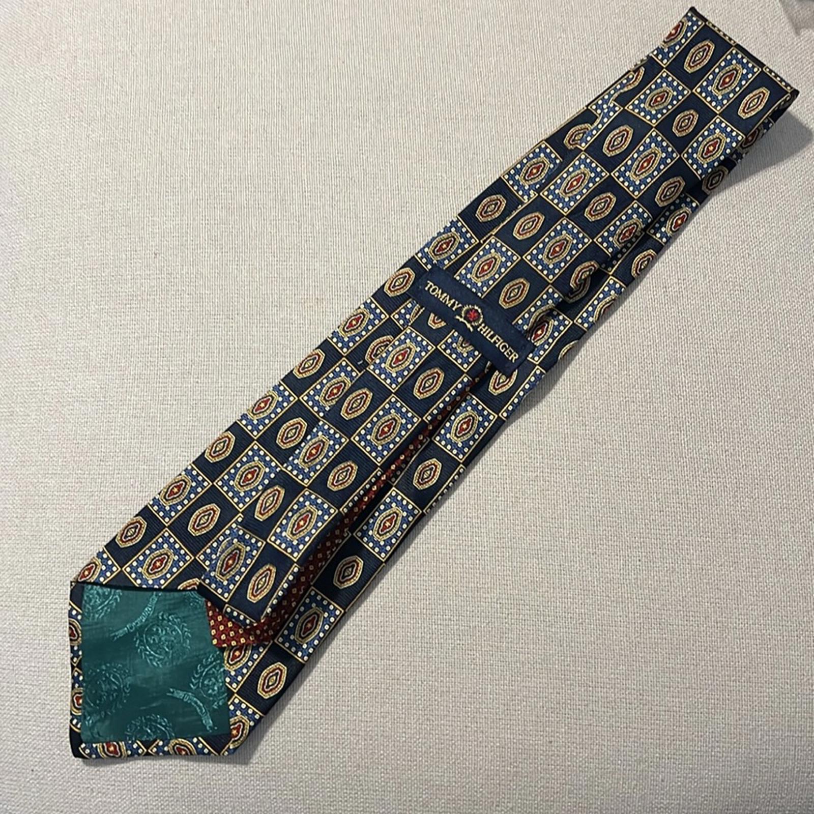 Tommy Hilfiger 100% Silk Neck Tie