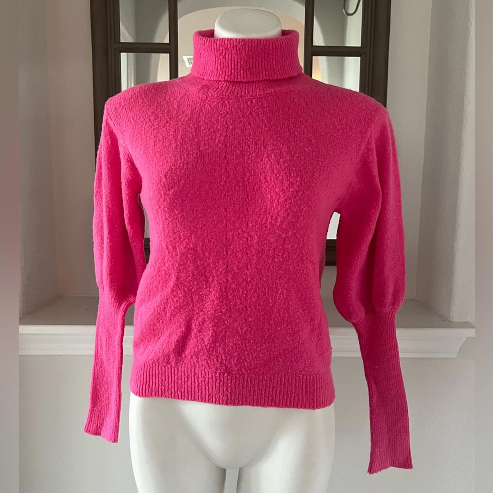 One Grey Day Los Angeles Pink Turtleneck Sweater Size S EXCELLENT! Retail