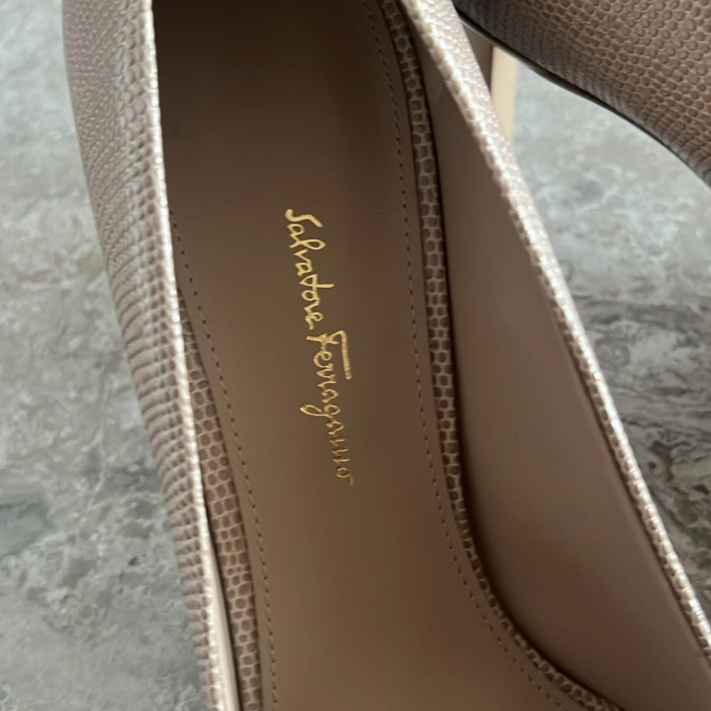 Salvatore Ferragamo Justina Pointed Toe Pumps in Beige, Size 11, NEW in Box