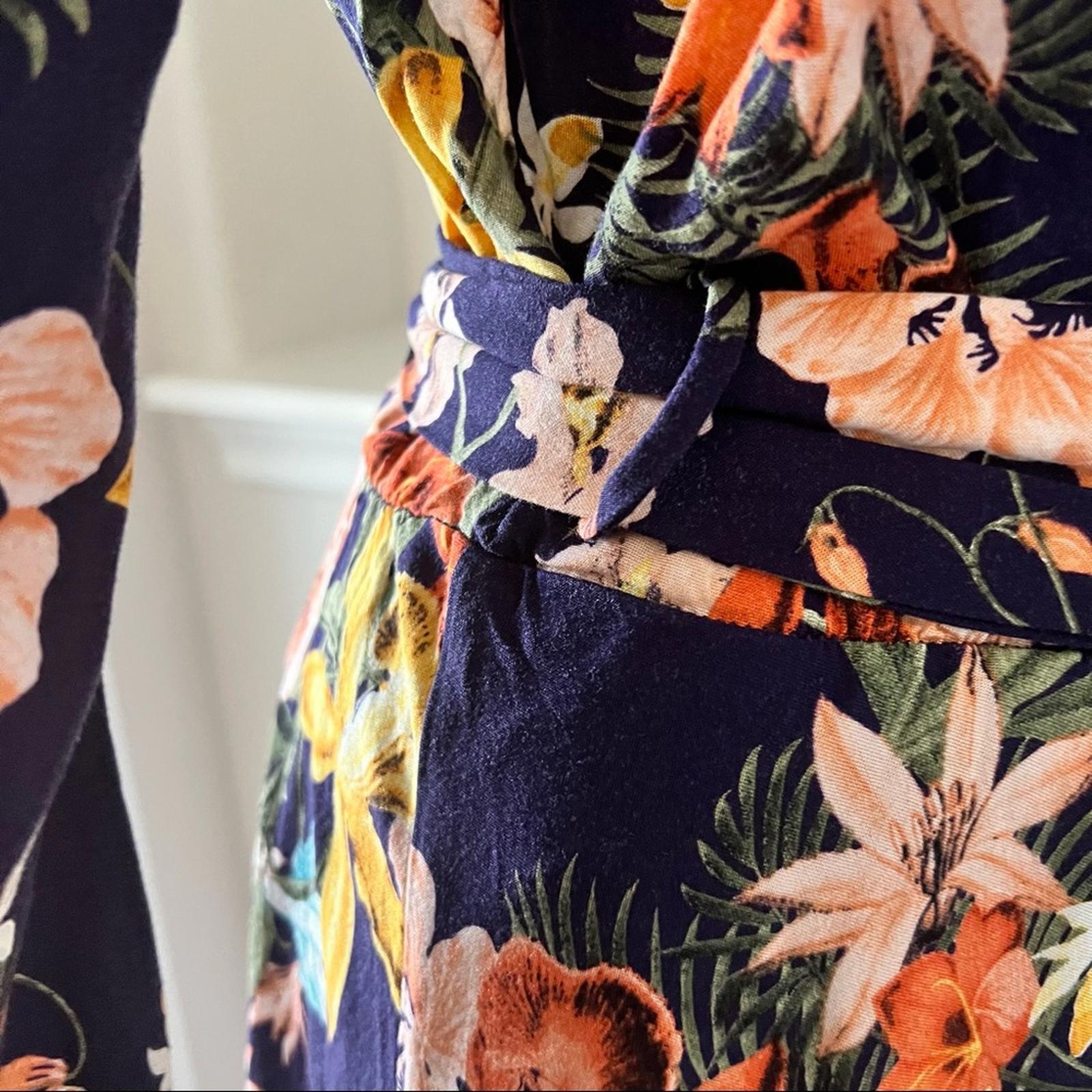 Meghan LA Floral Maxi Dress Navy Lilypad Split Neck Size XL EXCELLENT! $399