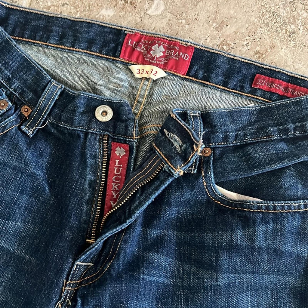Lucky Brand 221 Original Straight Jeans, Blue Wash Size 33 X 32 EXCELLENT!