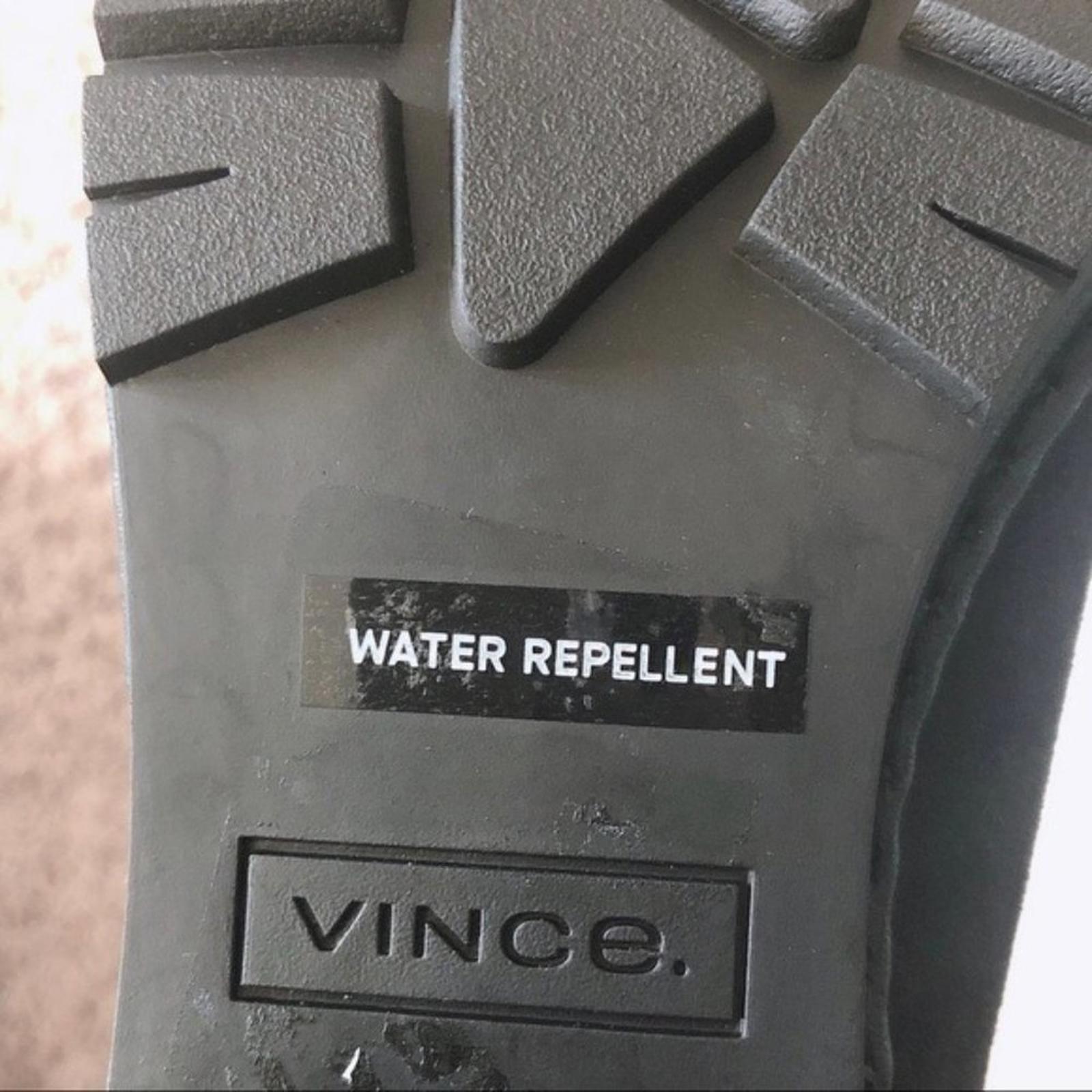 VINCE Henderson Weatherproof Chelsea Moto Combat Boot, Black Size 9M New in Box