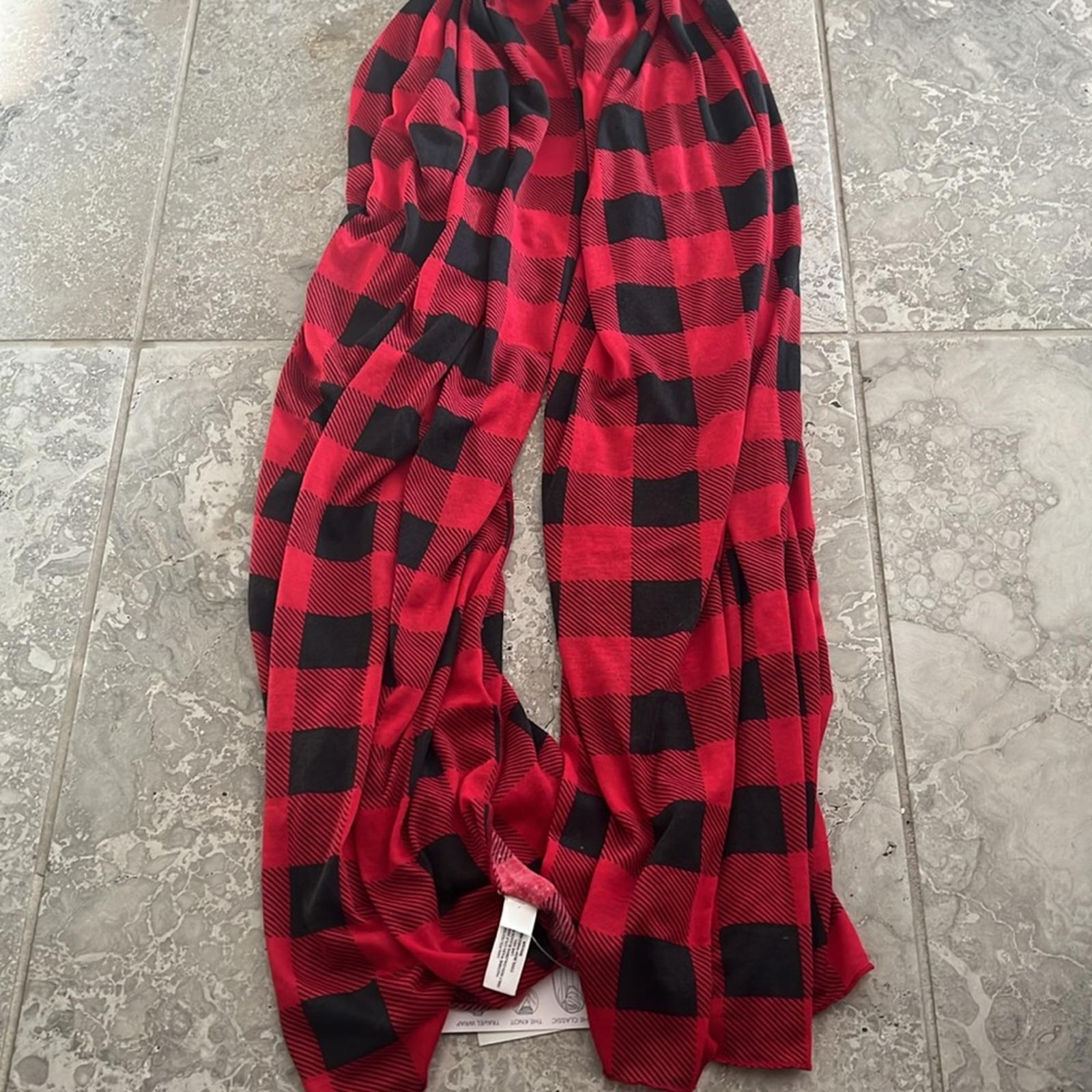 Jenni Buffalo Check Jersey Scarf w/Multiple Ways to Wear in  Black/Red, NWT