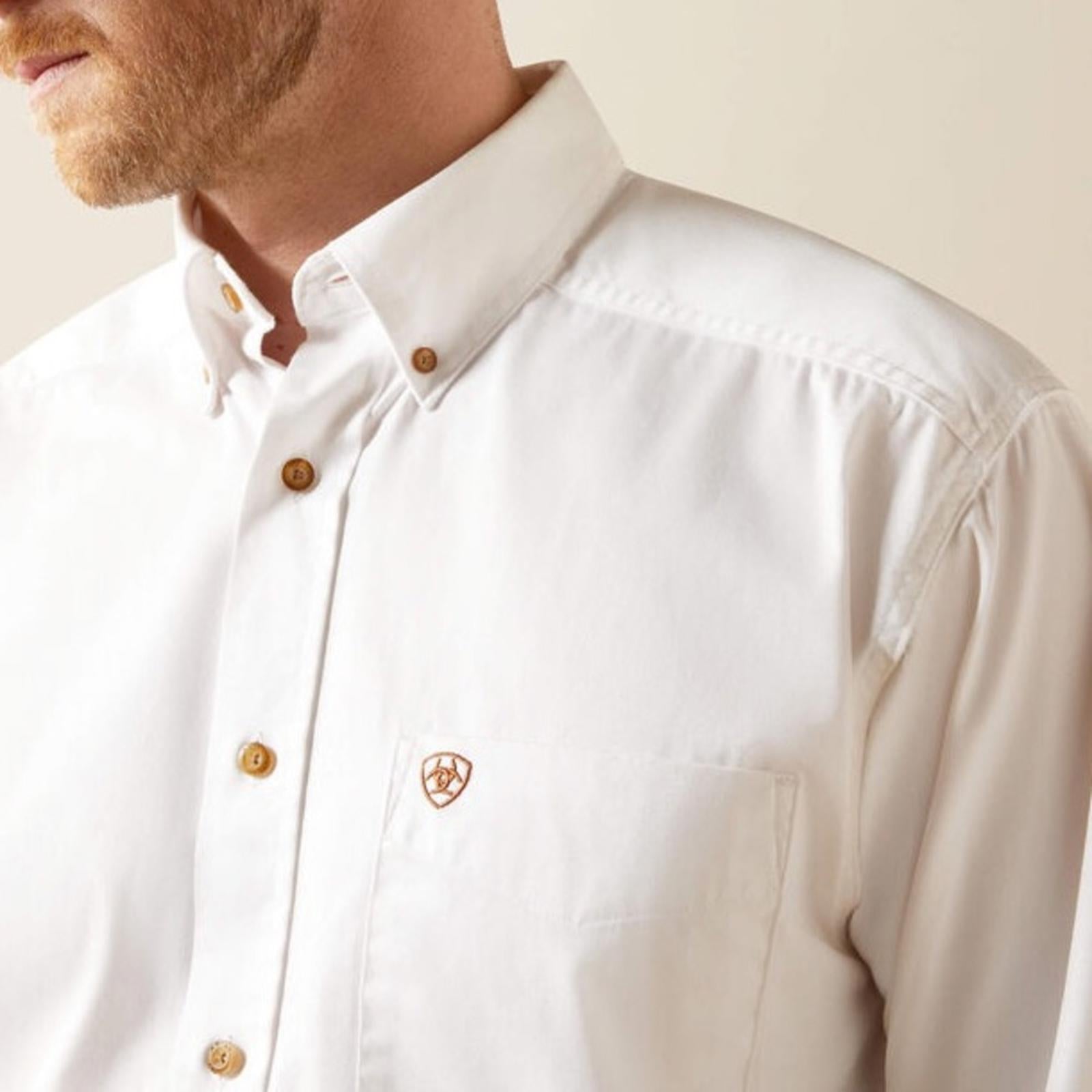 Ariat Solid Twill Classic Fit Shirt in White, Size S
