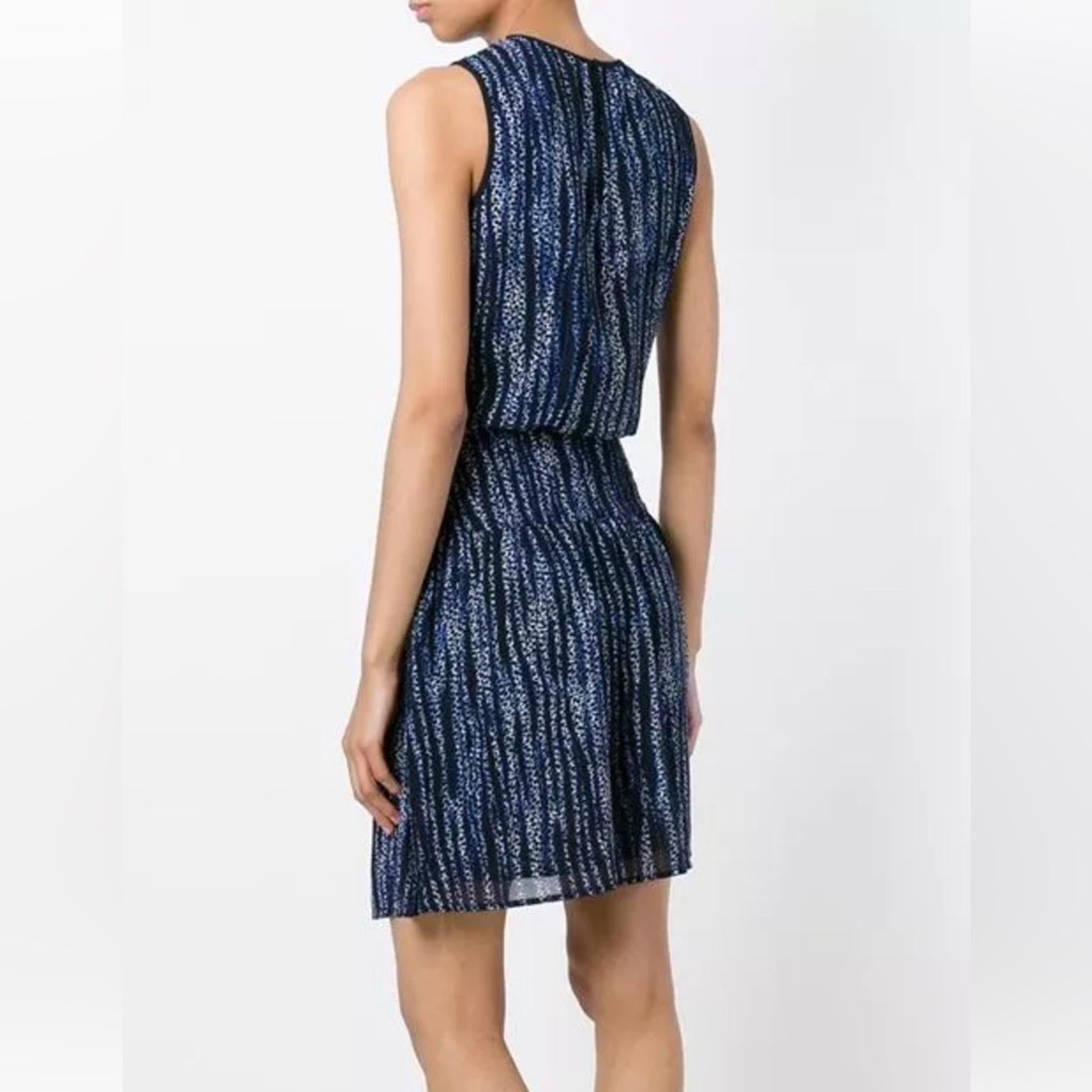 Michael Kors Burnell Smocked Georgette Dress in Navy, Size 0 EXCELLENT $160