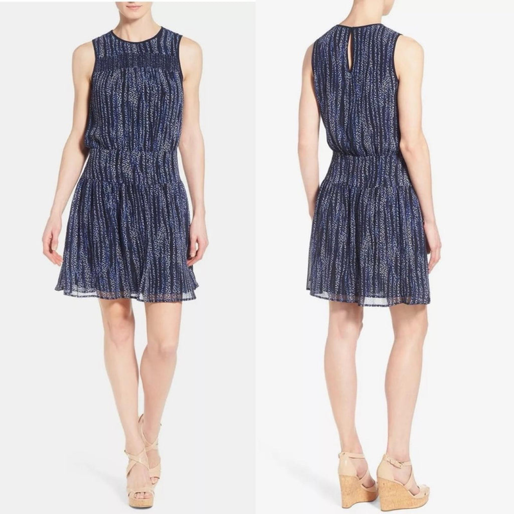 Michael Kors Burnell Smocked Georgette Dress in Navy, Size 0 EXCELLENT $160