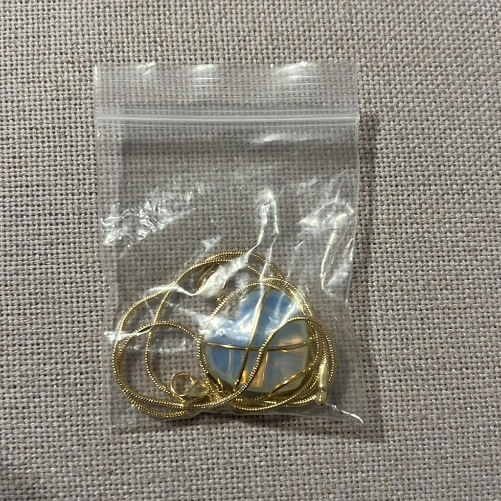 Moonstone Necklace Blue Quartz Heart Necklace, NEW