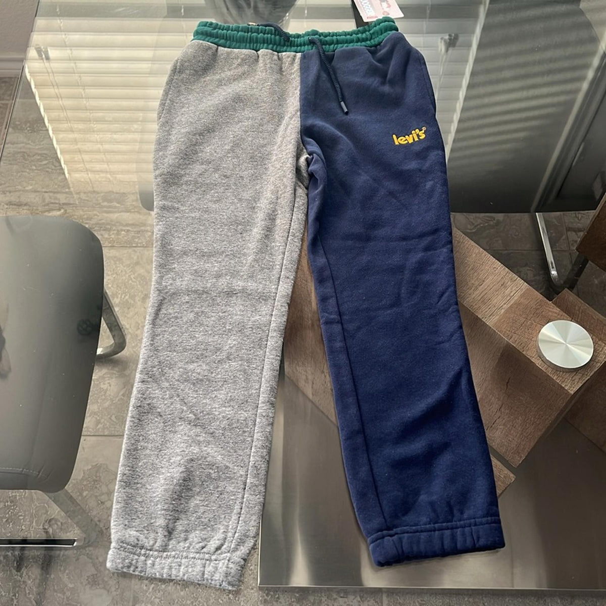 Levi's Boy's Relaxed Color-Block Joggers, Size 7/L New w/Tag