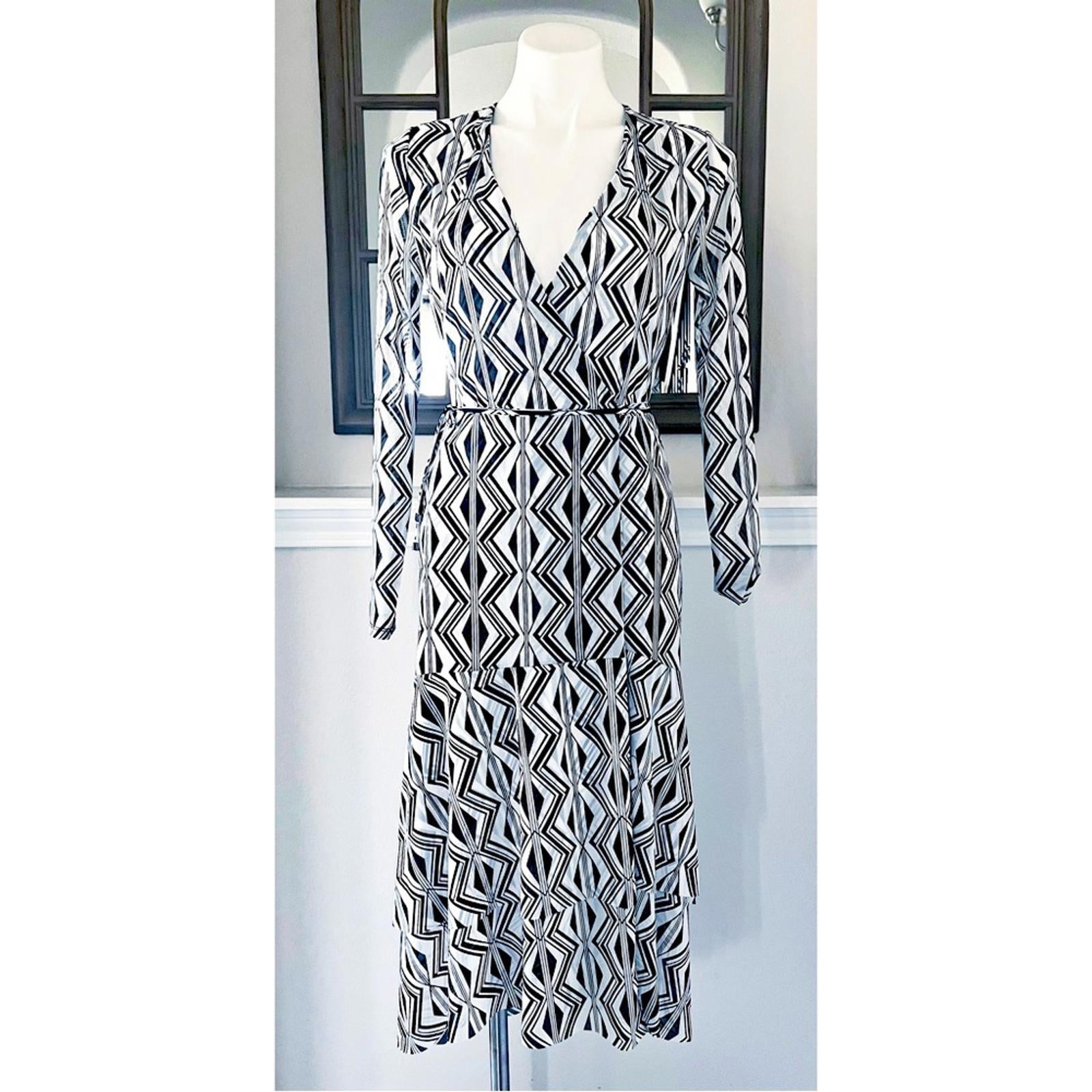 WHBM Tiered Mesh Wrap Dress, Black White Size 2, New w/o Tag Retail $160.00