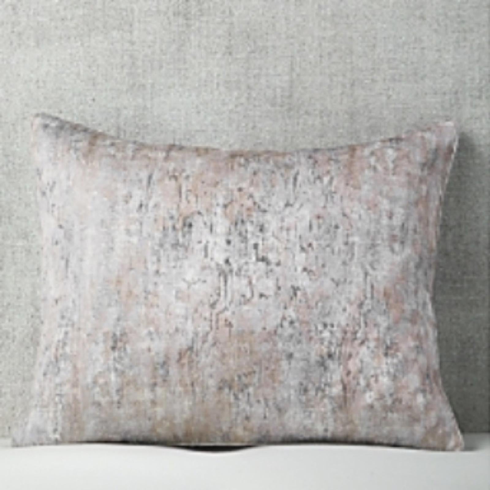 Hudson Park Collection Greystone Standard Pillow Sham, NWT Retail $135