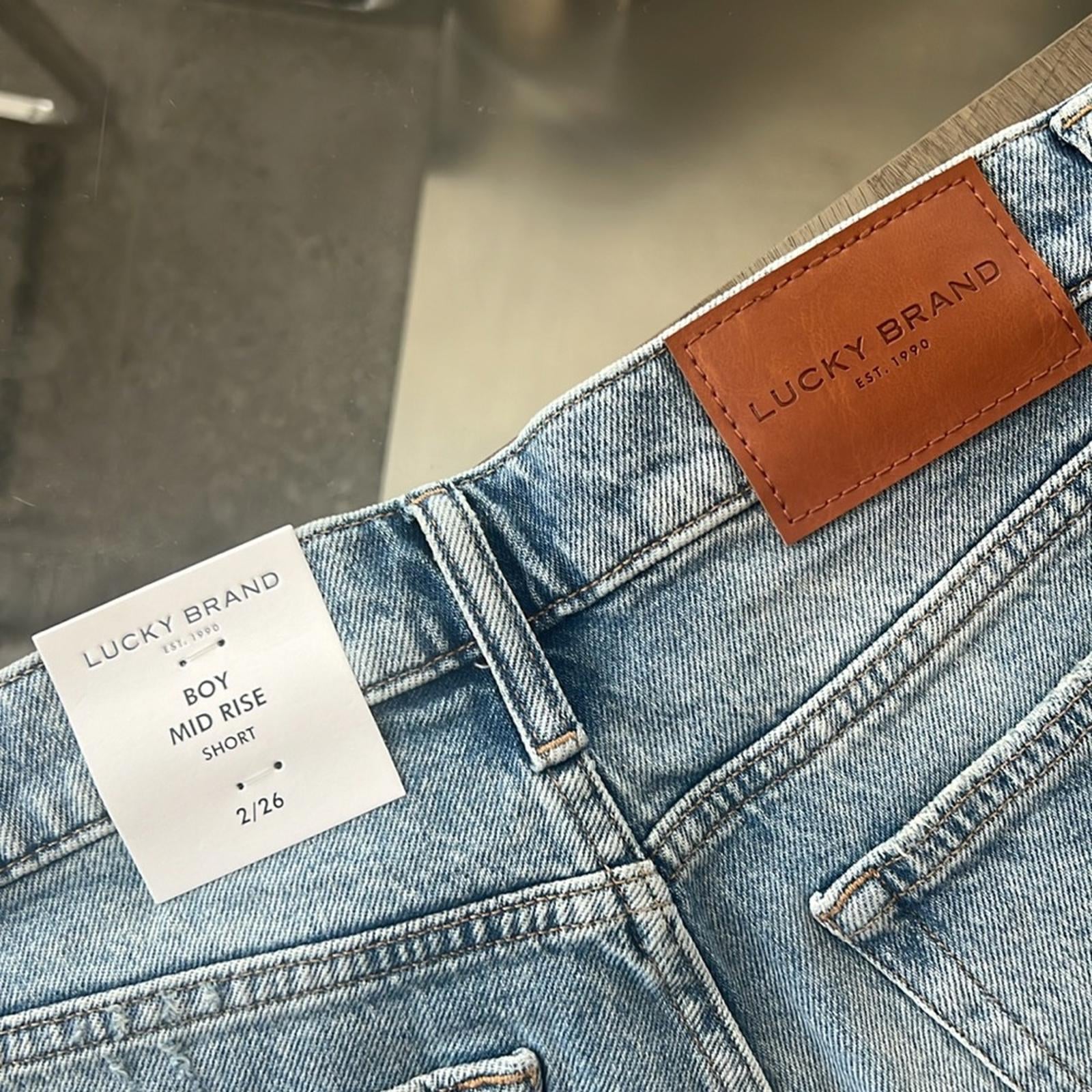 Lucky Brand 3" Boy Mid Rise Short, Comfort Stretch Jeans Size 2/26 New w/Tag
