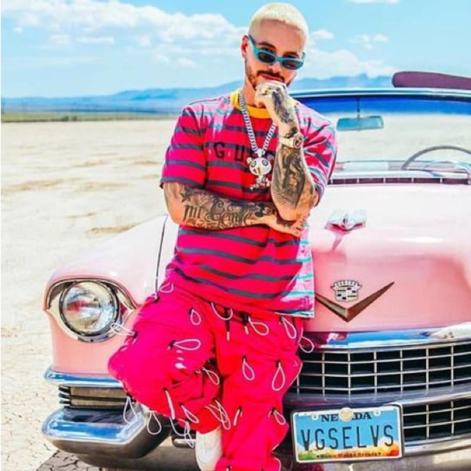 RARE Guess × J Balvin Vibras Stripe Accent Ringer T-Shirt, Size M EXCELLENT!