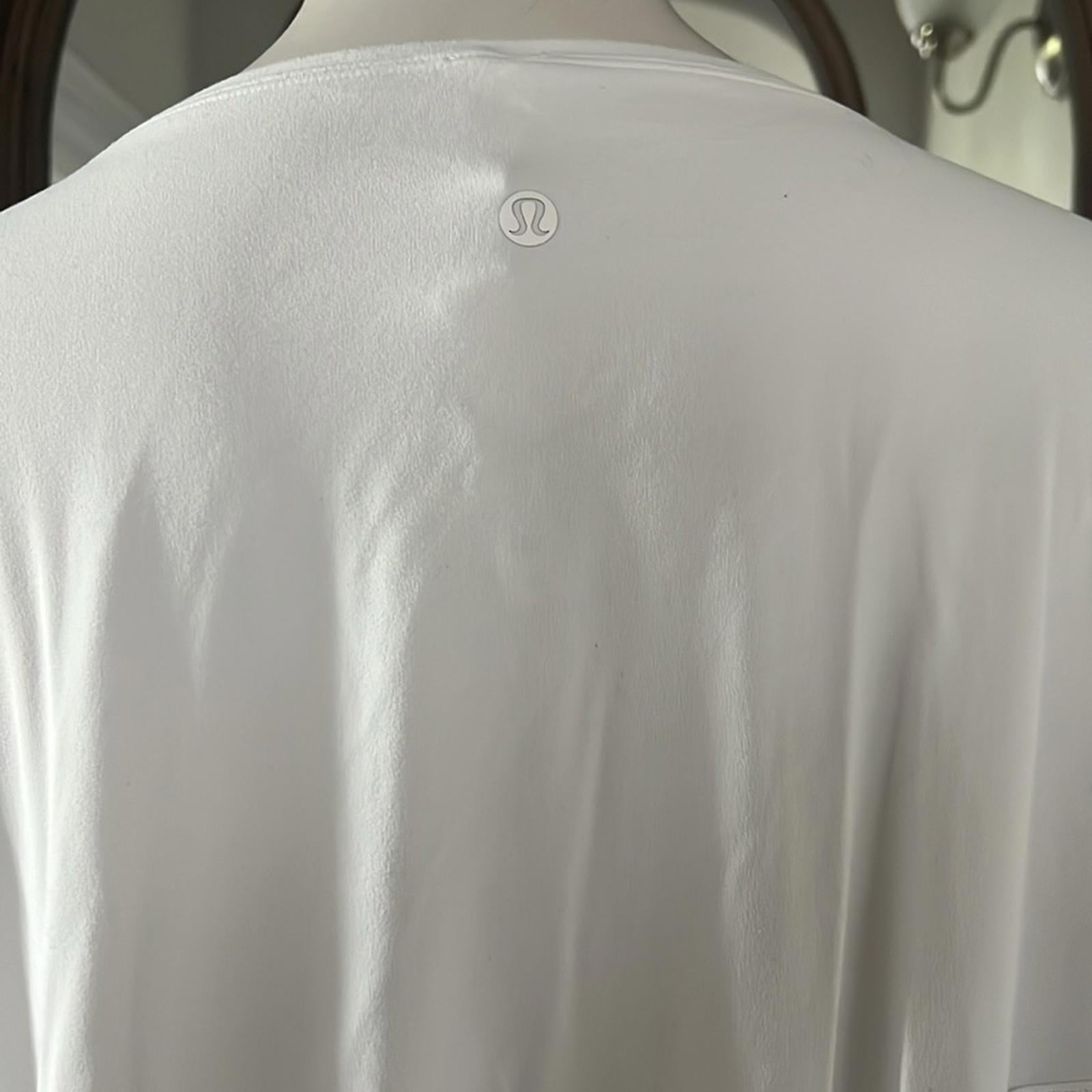 Lululemon White Oversized Top, Size 12 EXCELLENT!