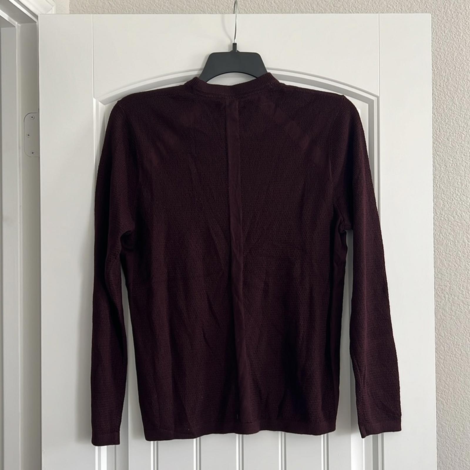 Perry Ellis Motion Textured Crew Neck Sweater Burgundy Size M New w/Tag SOLD OUT