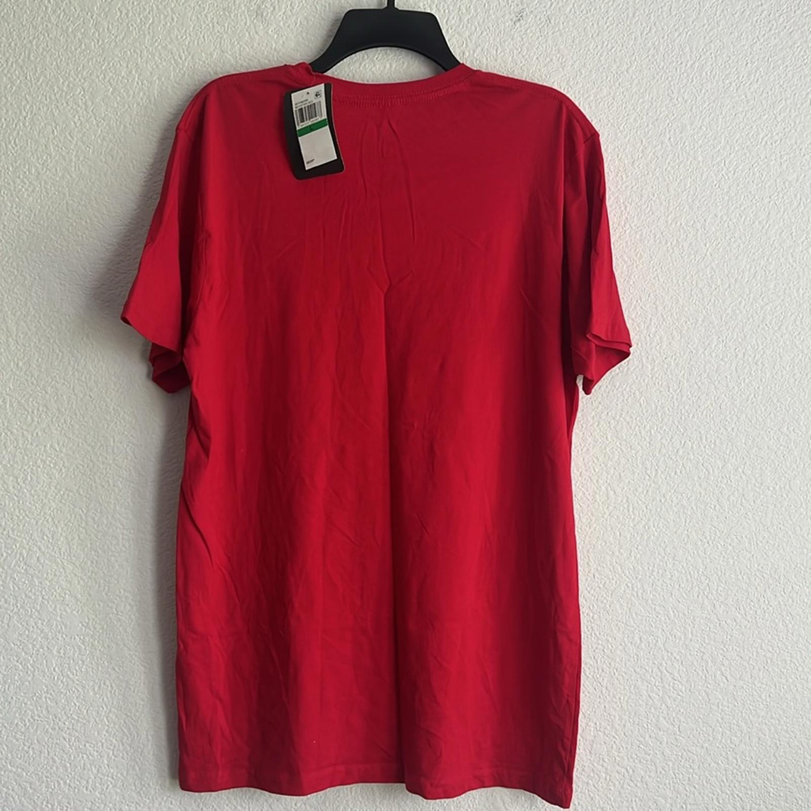 Bass Outdoor Men’s Cotton Logo Graphic T-Shirt in Mountain Red, NEW, Size L
