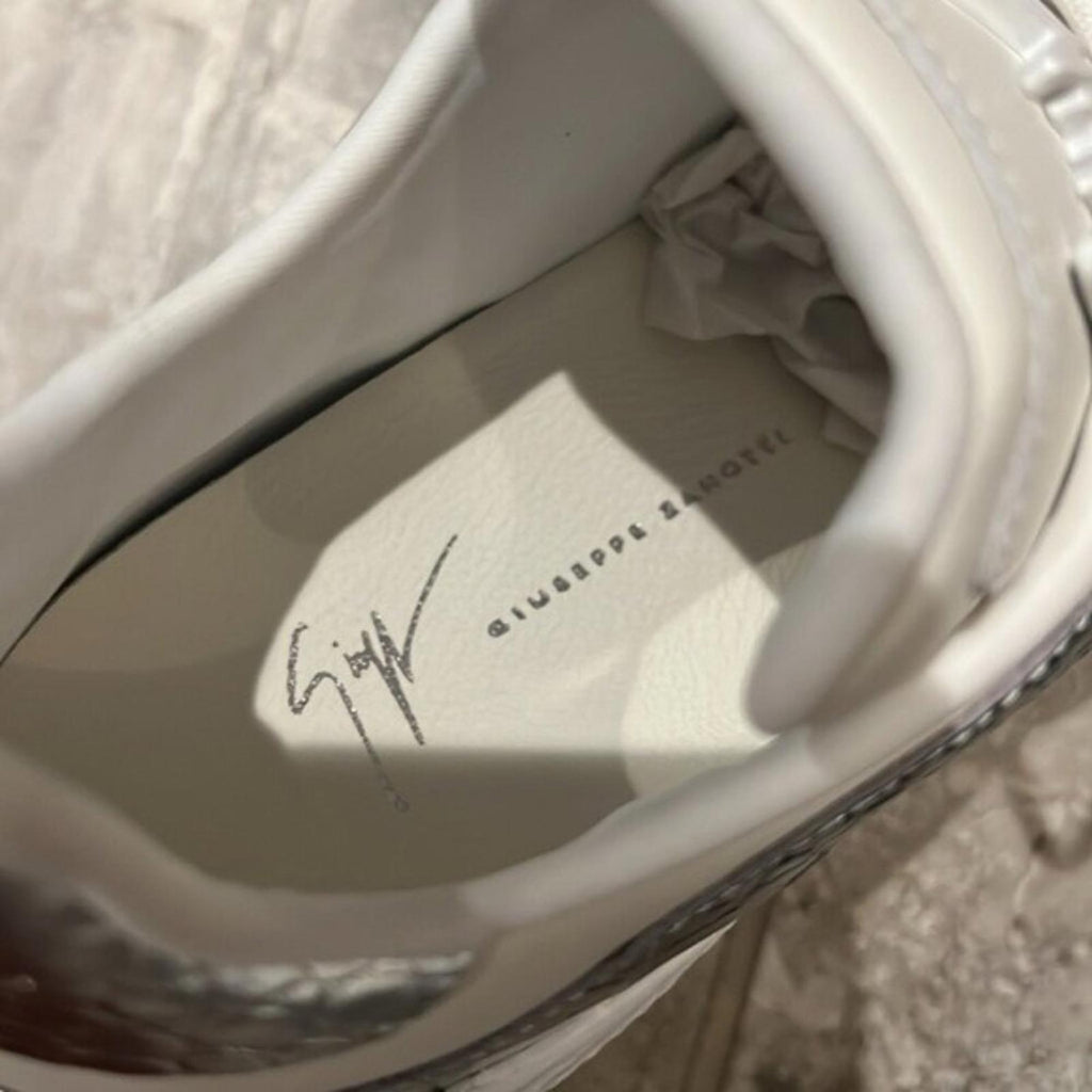Giuseppe Zanotti Talon Metallic Trim Low Top Sneakers Size 42.5 NEW +Dust Bag