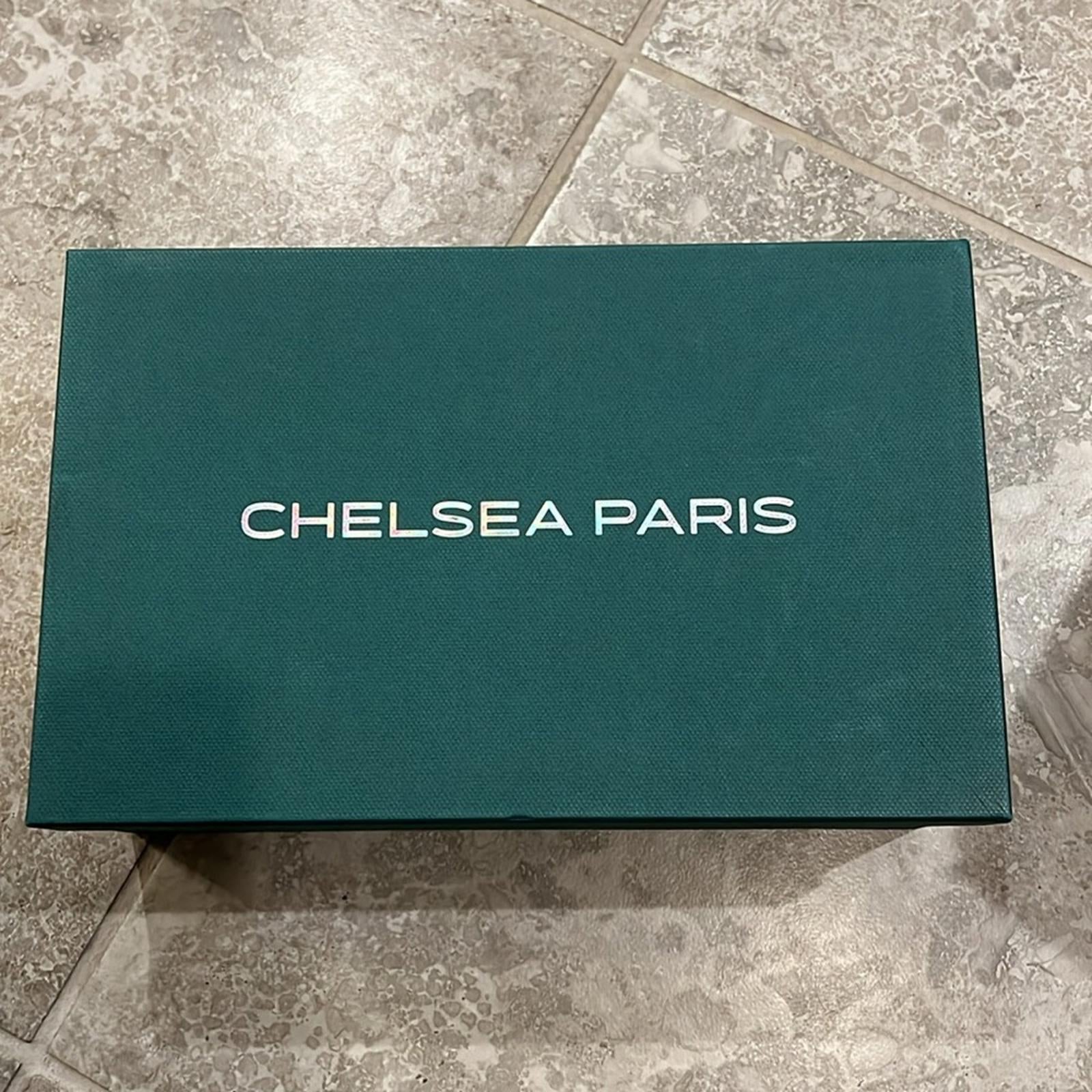 Chelsea Paris Orchid Pink Strappy Heels, Size 39 Retail $595 New in Box