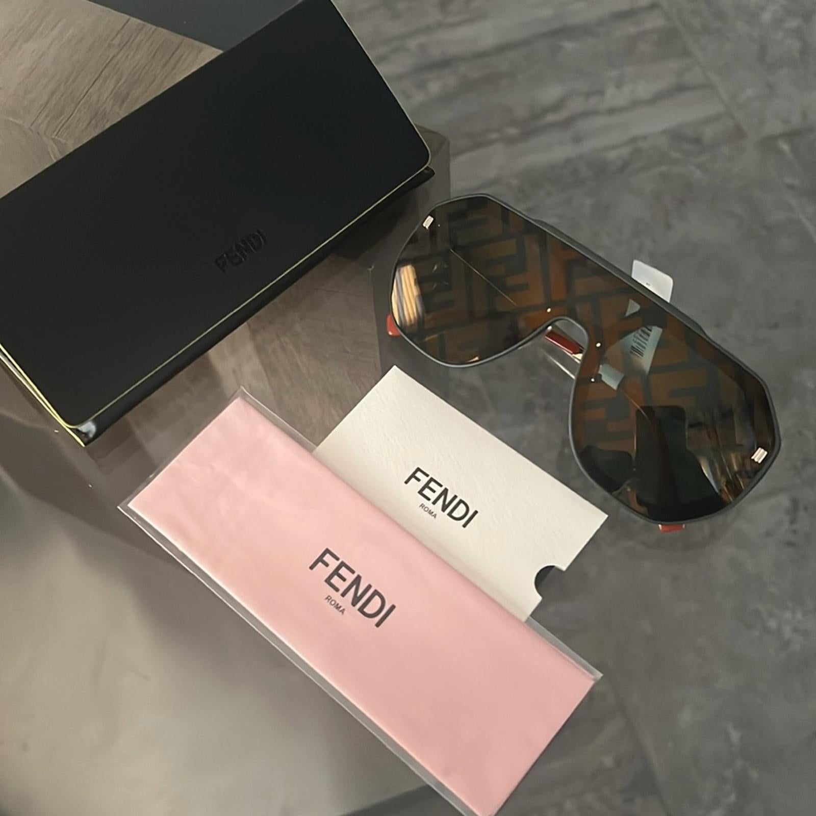 NWT FENDI FF Evolution Mask Sunglasses with Case 142mm, New w/Tag Full Inclusion