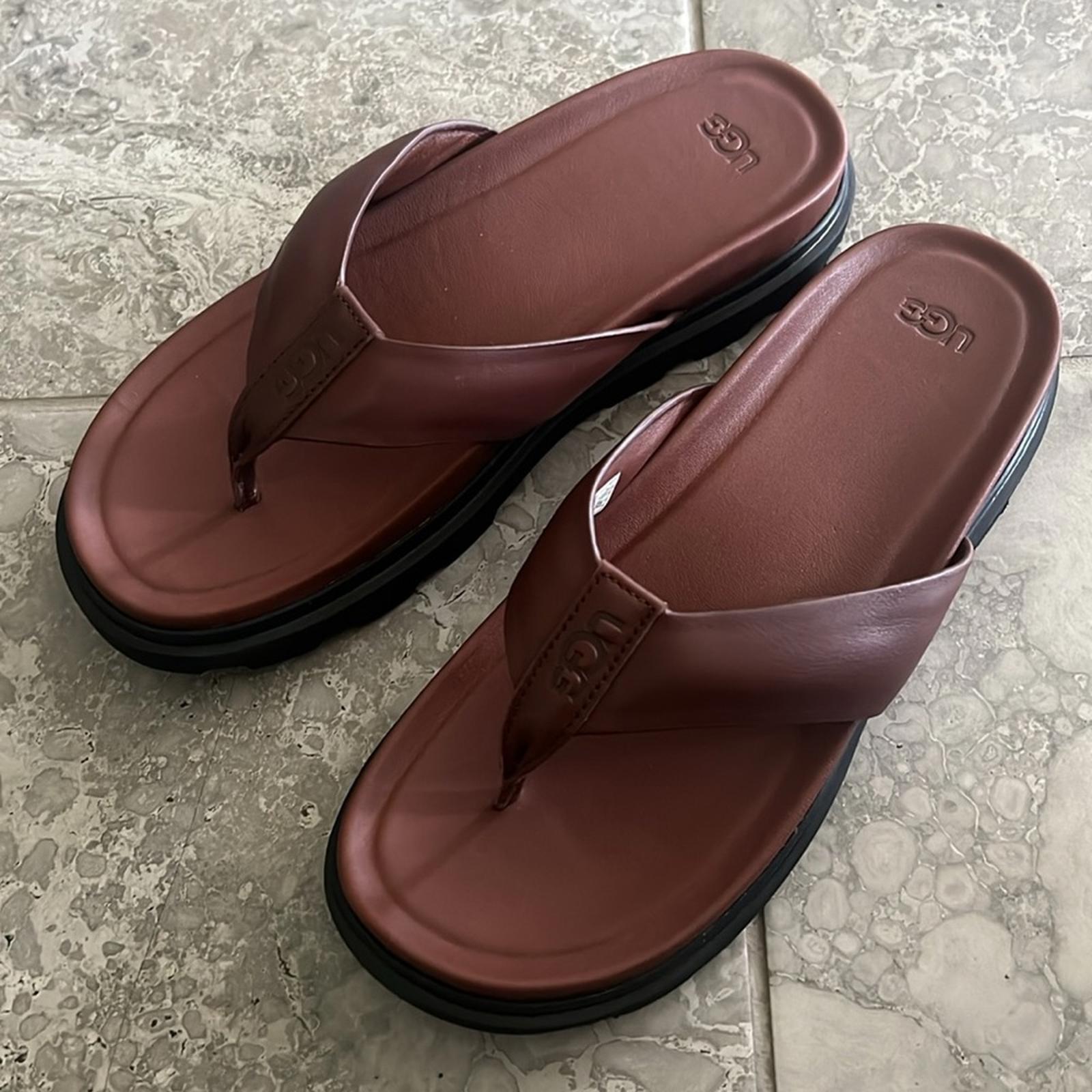 UGG Men's Capitola Flip California Sandals in Cognac Brown, NWT, Size 10
