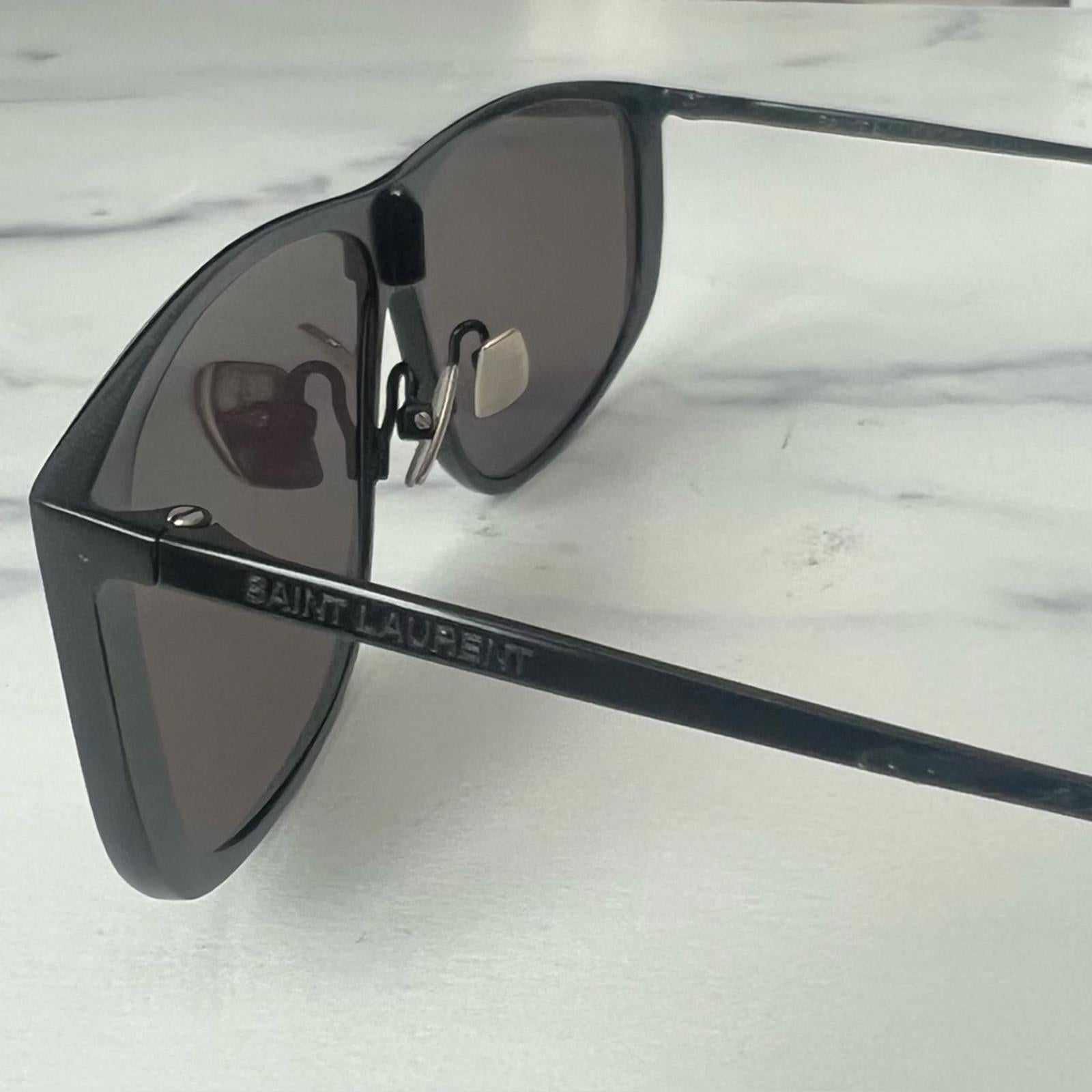 Saint Laurent 605 Luna Rectangular Sunglasses -002 99 S NEW w/Tag $740