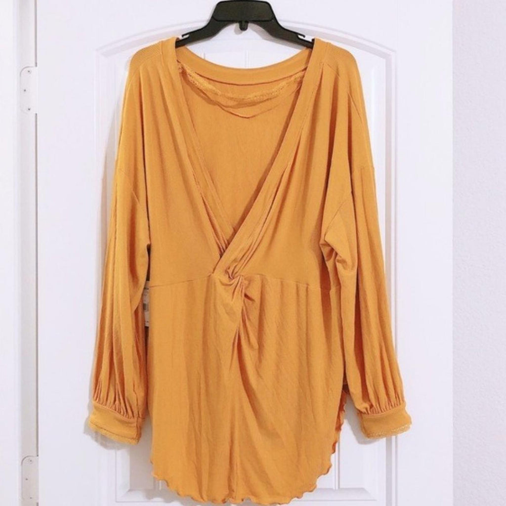 Free People Shimmy Shake Open Twist Back Top/ Sweater in Gold, Size S New w/Tag