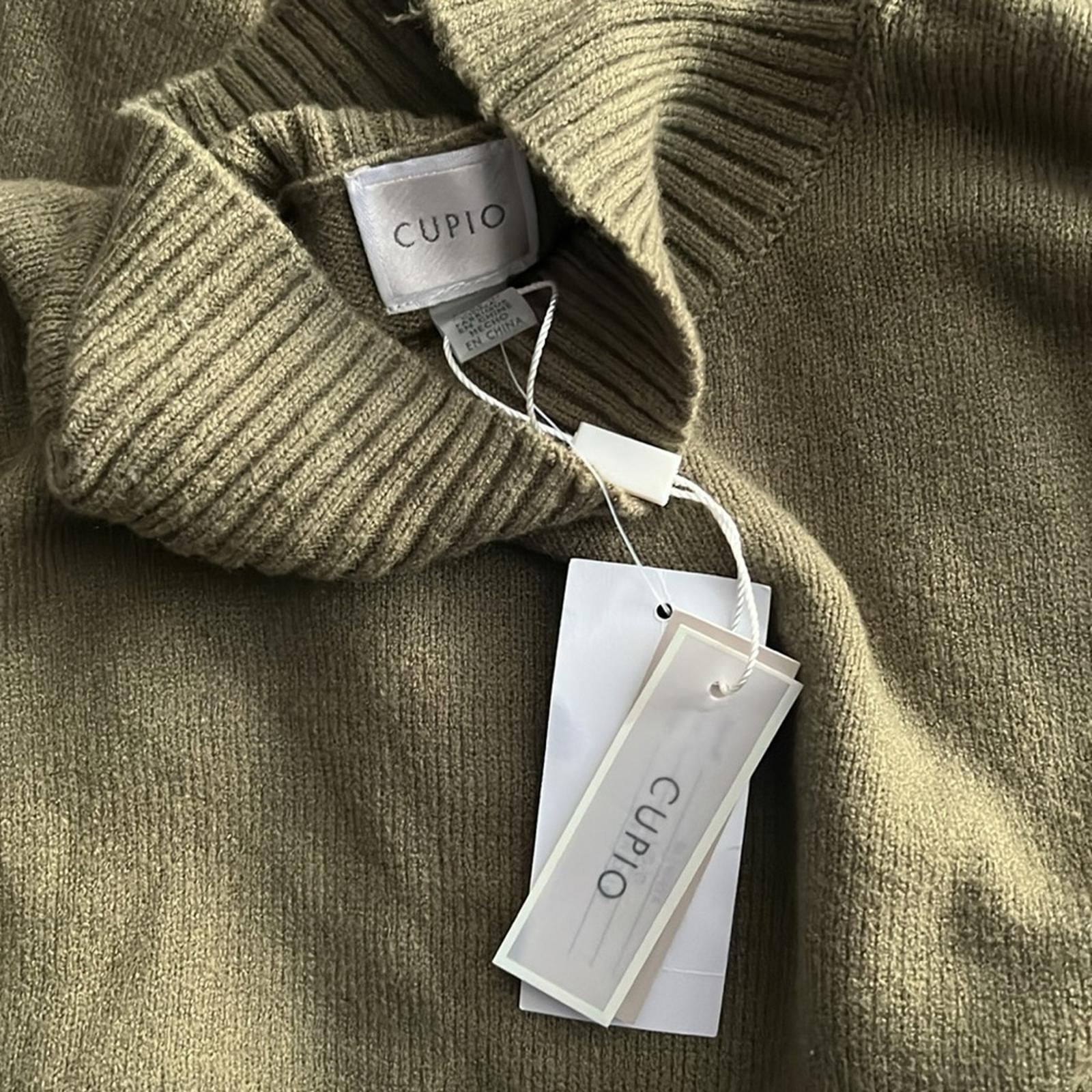 Cupio Ribbed Trim Ruffled Mock Turtleneck Sweater in Olive, Size L New w/Tag