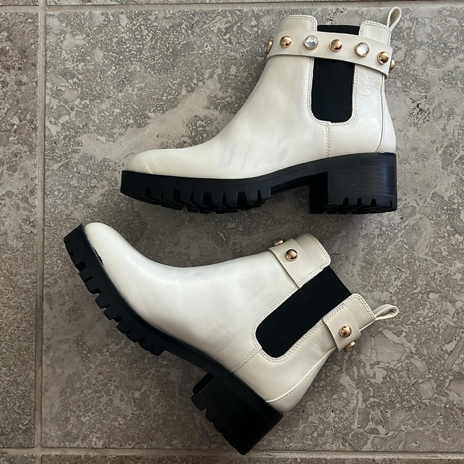 Karl Lagerfeld Paris Porshay Lug Sole Boots in Bone/White, Size 8 NEW $189