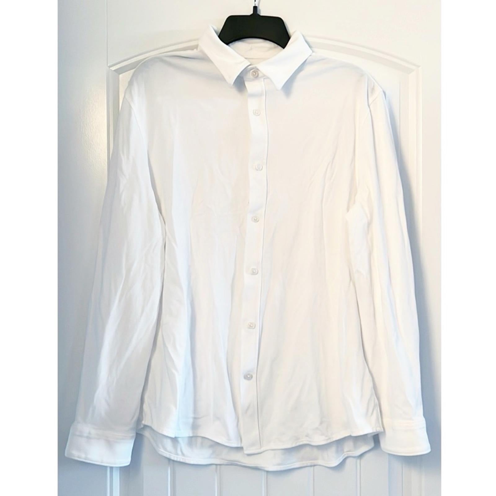 EXPRESS Cotton Textured Button Front Shirt in White, Size L (16-16.5) EXCELLENT!