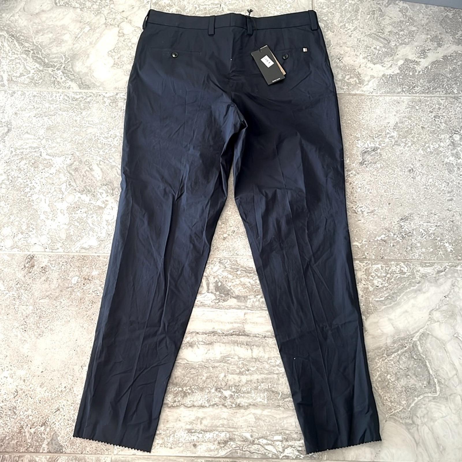 Boss Perin Pleated Relaxed Fit Dress Pants in Dark Blue Size 38 R New w/Tag $248