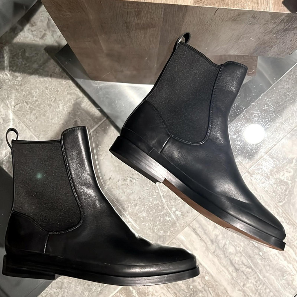 NEW Vince Cecyl Chelsea Leather Ankle Boots in Black, Size 7