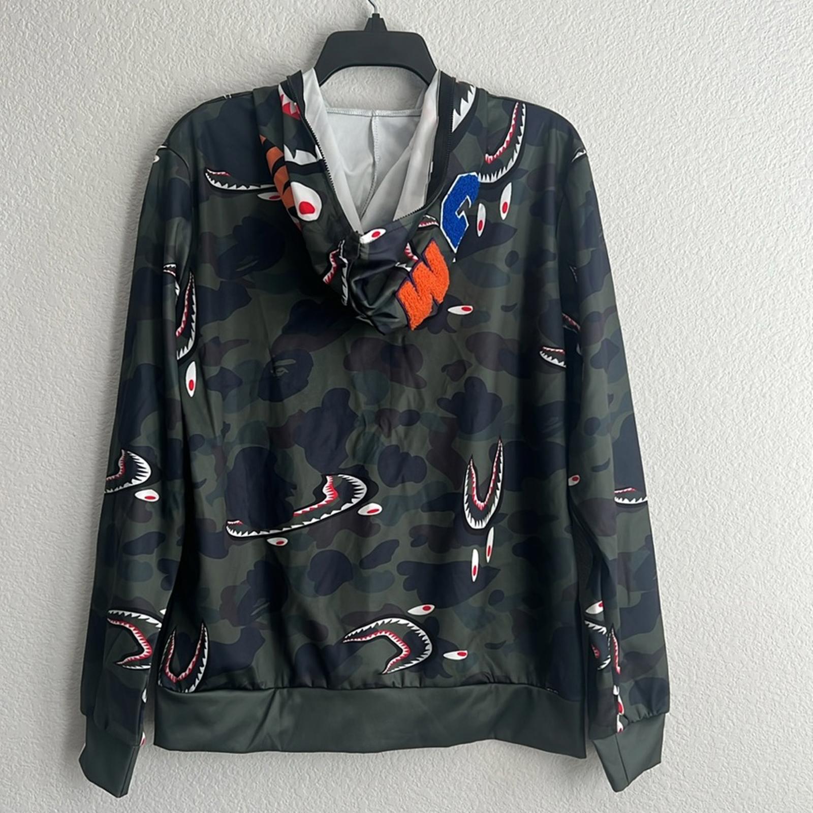 NEW 1st Camo Shark Relaxed Full Zip Hoodie, Size M NEW w/o Tag EXCELLENT!