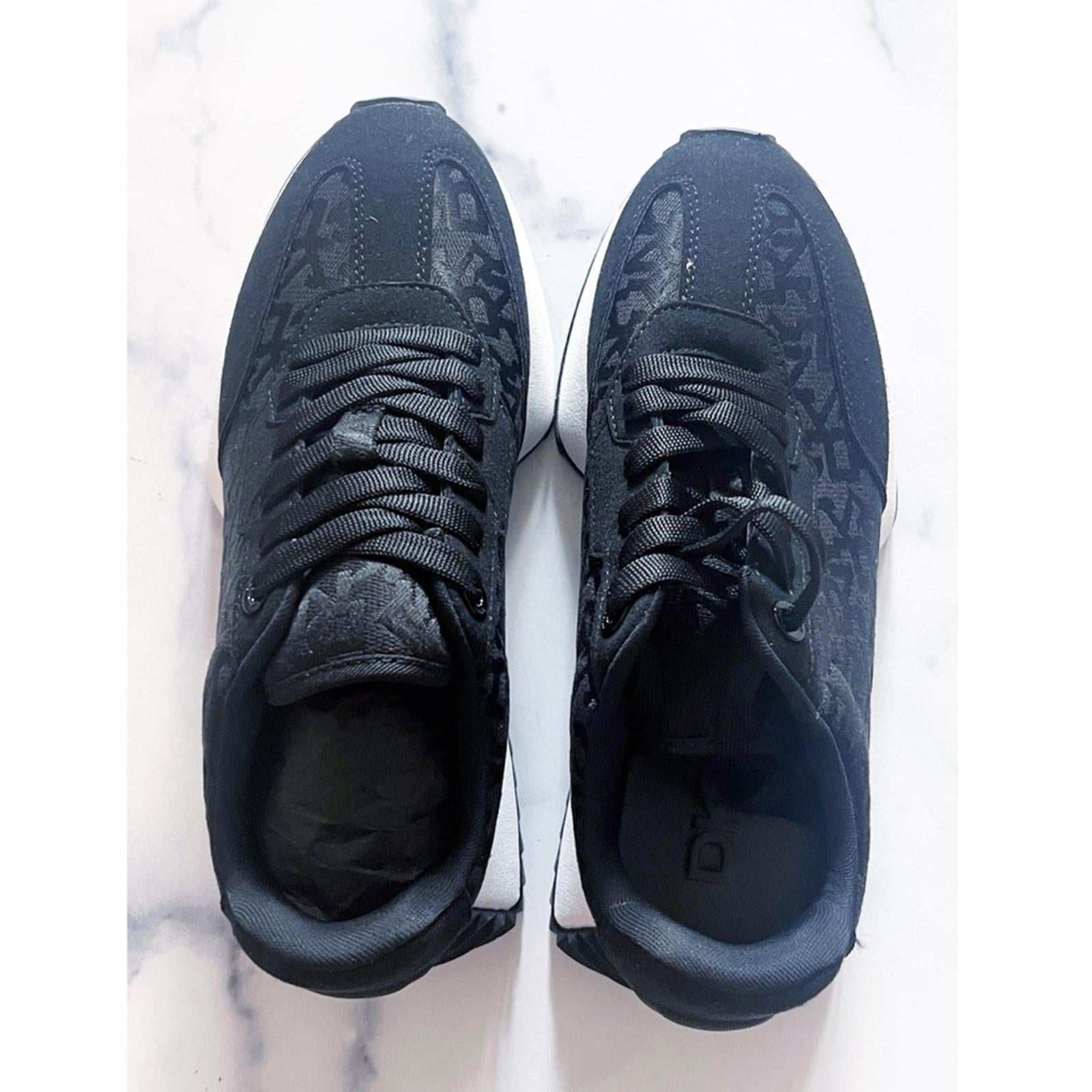 DKNY Women’s Naples Checkered Running Sneakers in Black, Size US 5/ EU 35, NEW