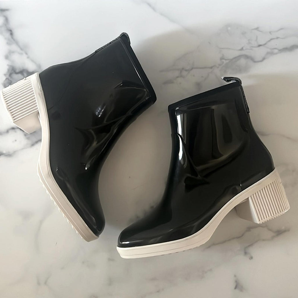 Kate Spade Puddle Rain Booties in Black/Parchment, Size 6 New in Box