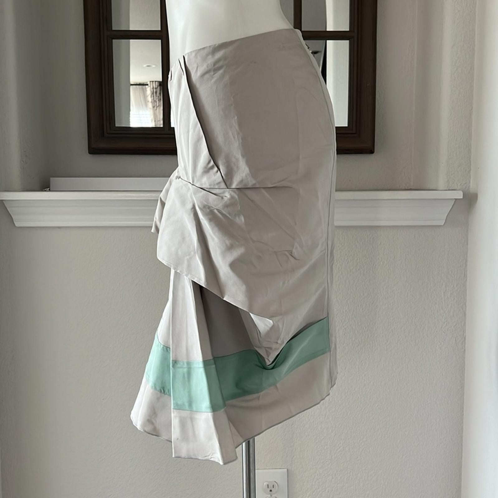 NEW Marc Jacobs Grey Pleated Detail Midi Skirt, Size 6 EXCELLENT!