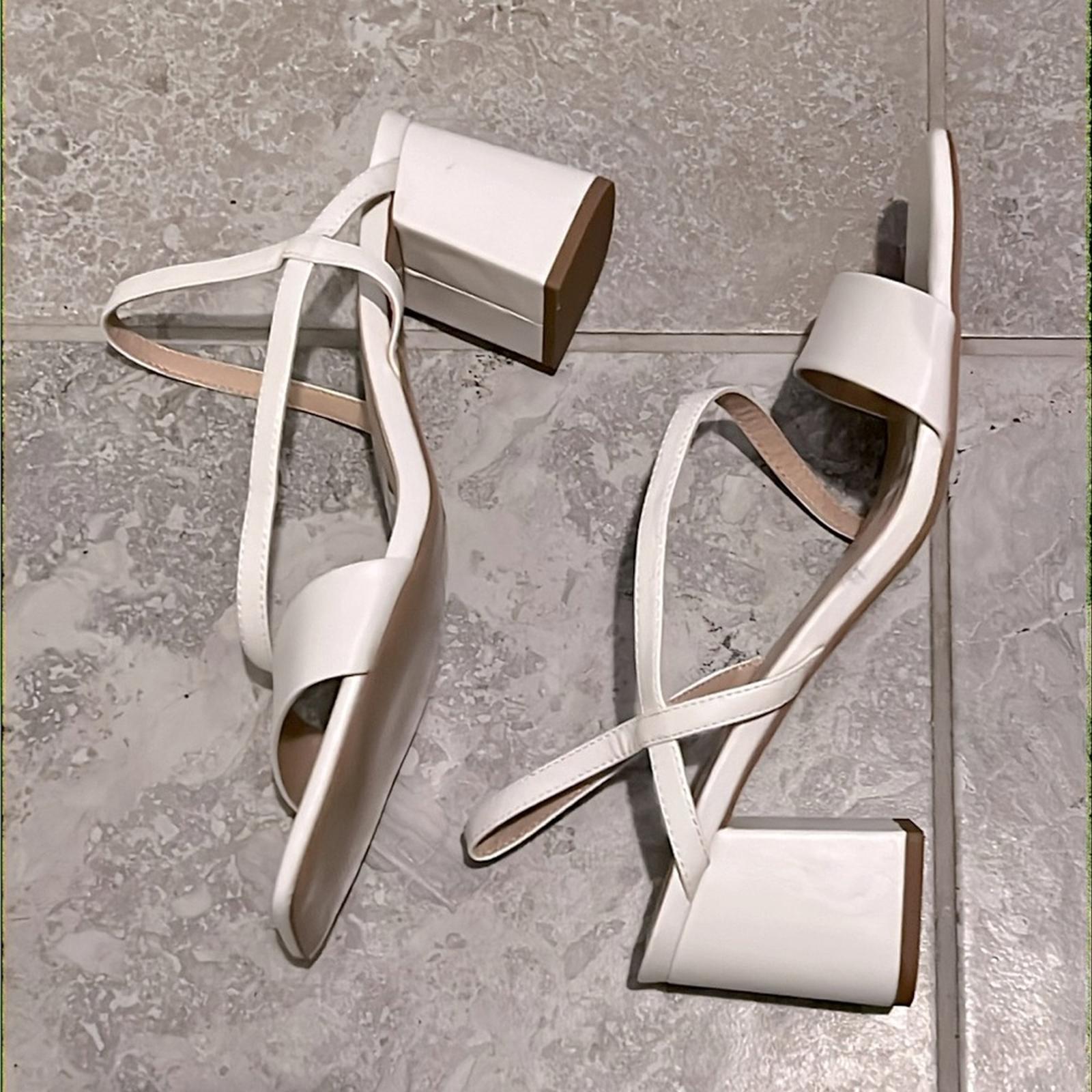 NEW Journée Collection Lirryc Dress Sandals in White, Size 12 New w/o Box