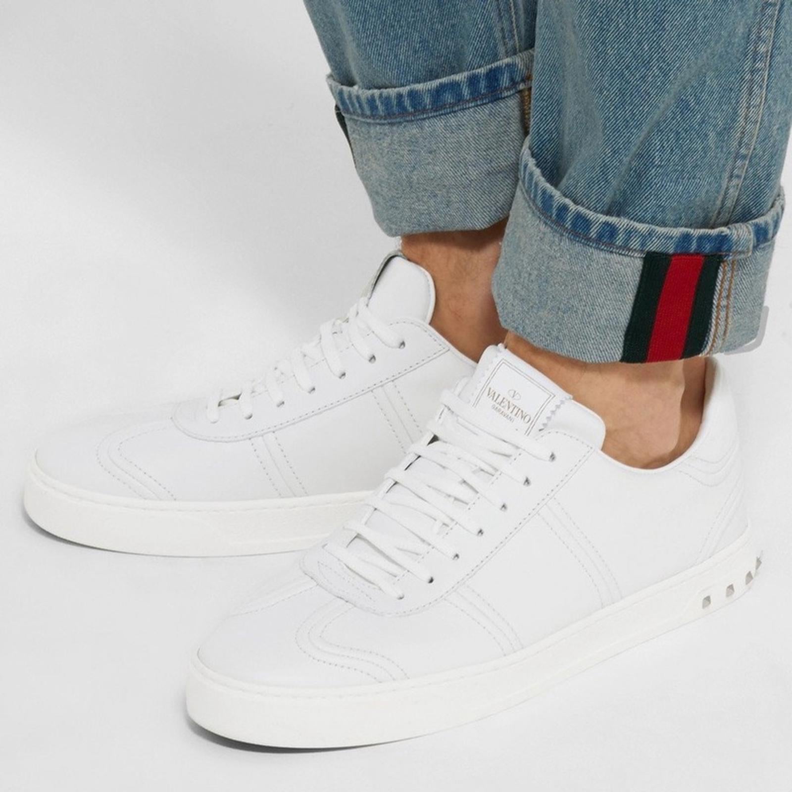 Valentino Garavani Flycrew Leather Sneakers, Size 43/9.5 Comes w/Box Excellent!
