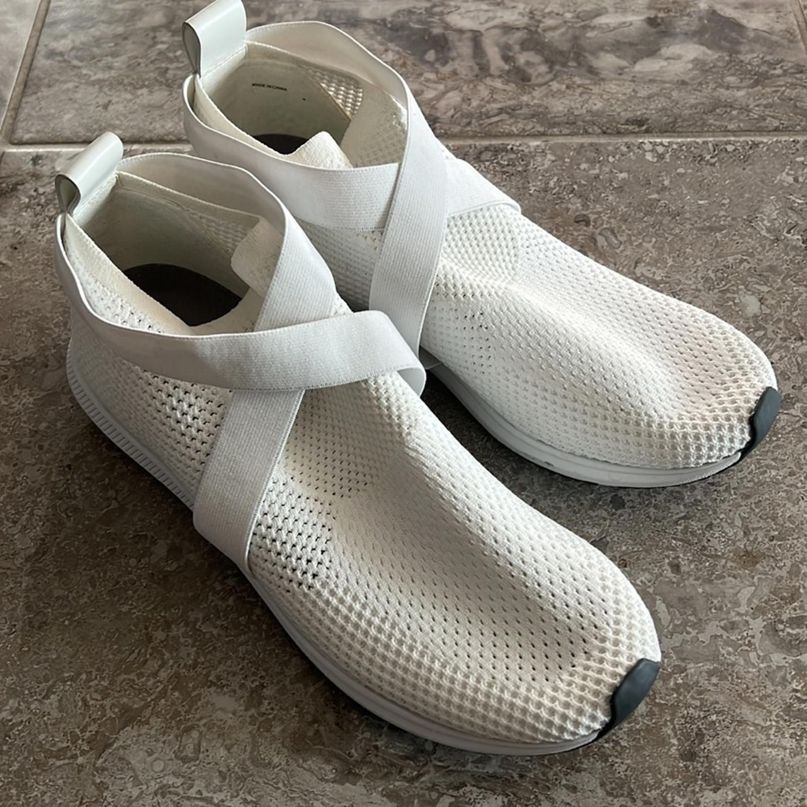 NEW Eileen Fisher Zing Stretch Knit Sneakers in White, Size 11 NEW w/o Box