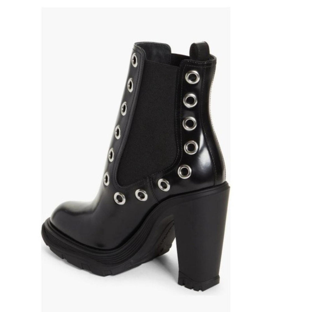 Alexander McQueen Tread Grommet Embellished Boots Black Size 35.5 NEW $1290