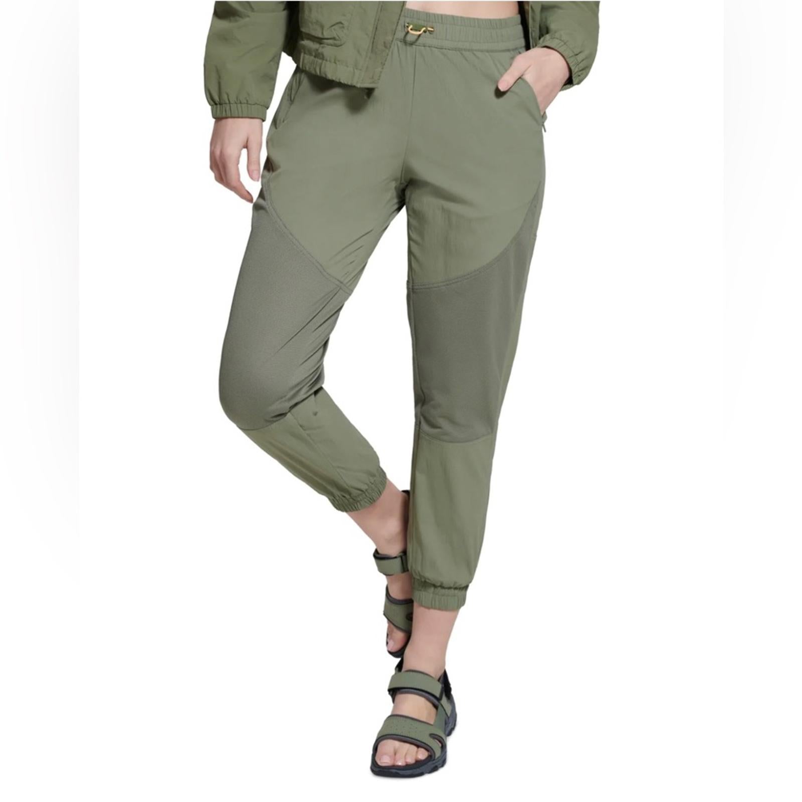 Bass Outdoor Roque Pants in Green, Size S, New with Tag