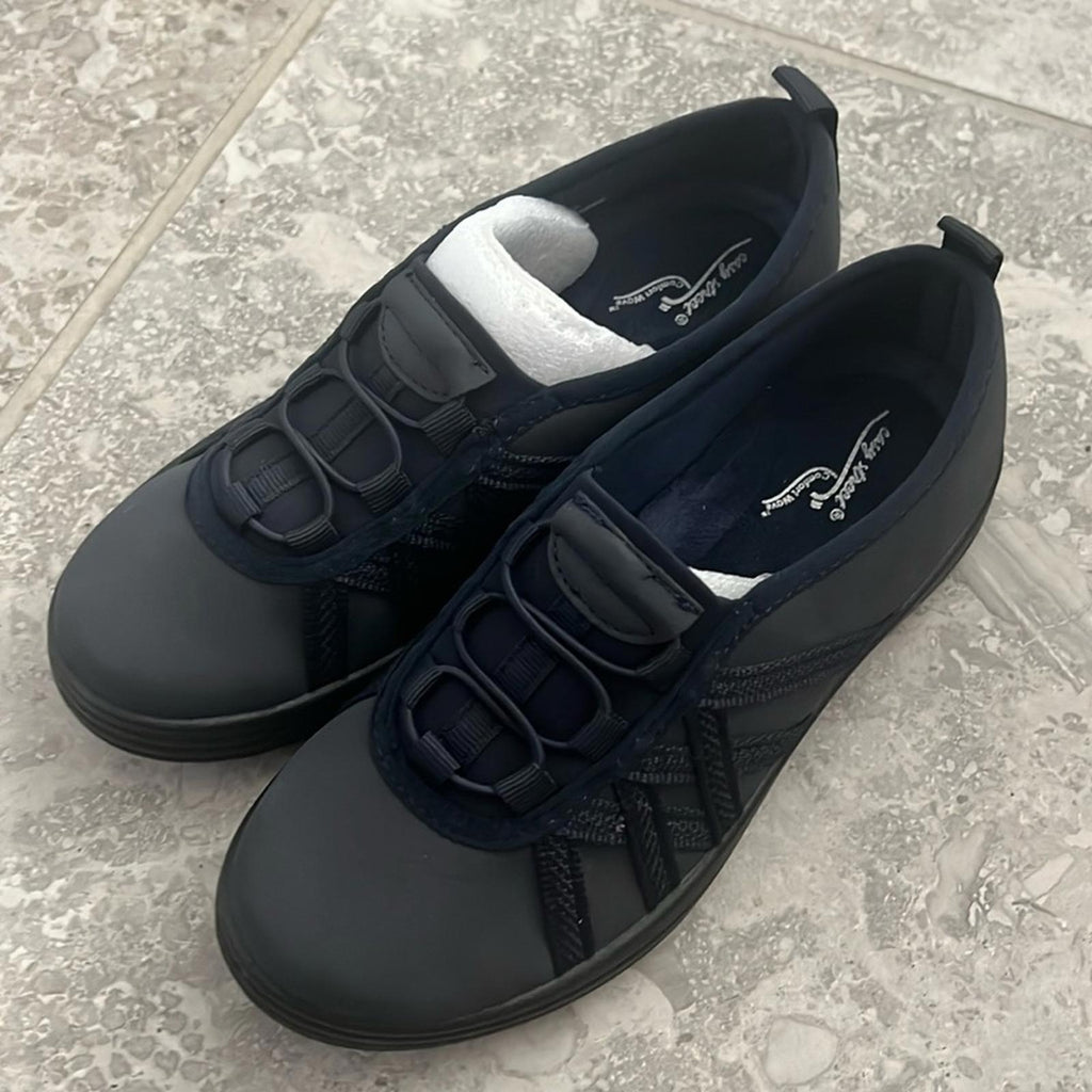 NEW Easy Street Makena Slip-On Sneakers in Navy, Size 5.5 New w/o Box