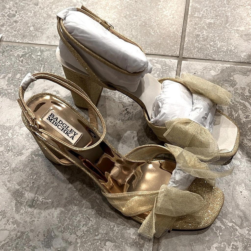 Badgley Mischka Tess Tulle Bow Block Heel Sandals in Gold Size 11 New in Box