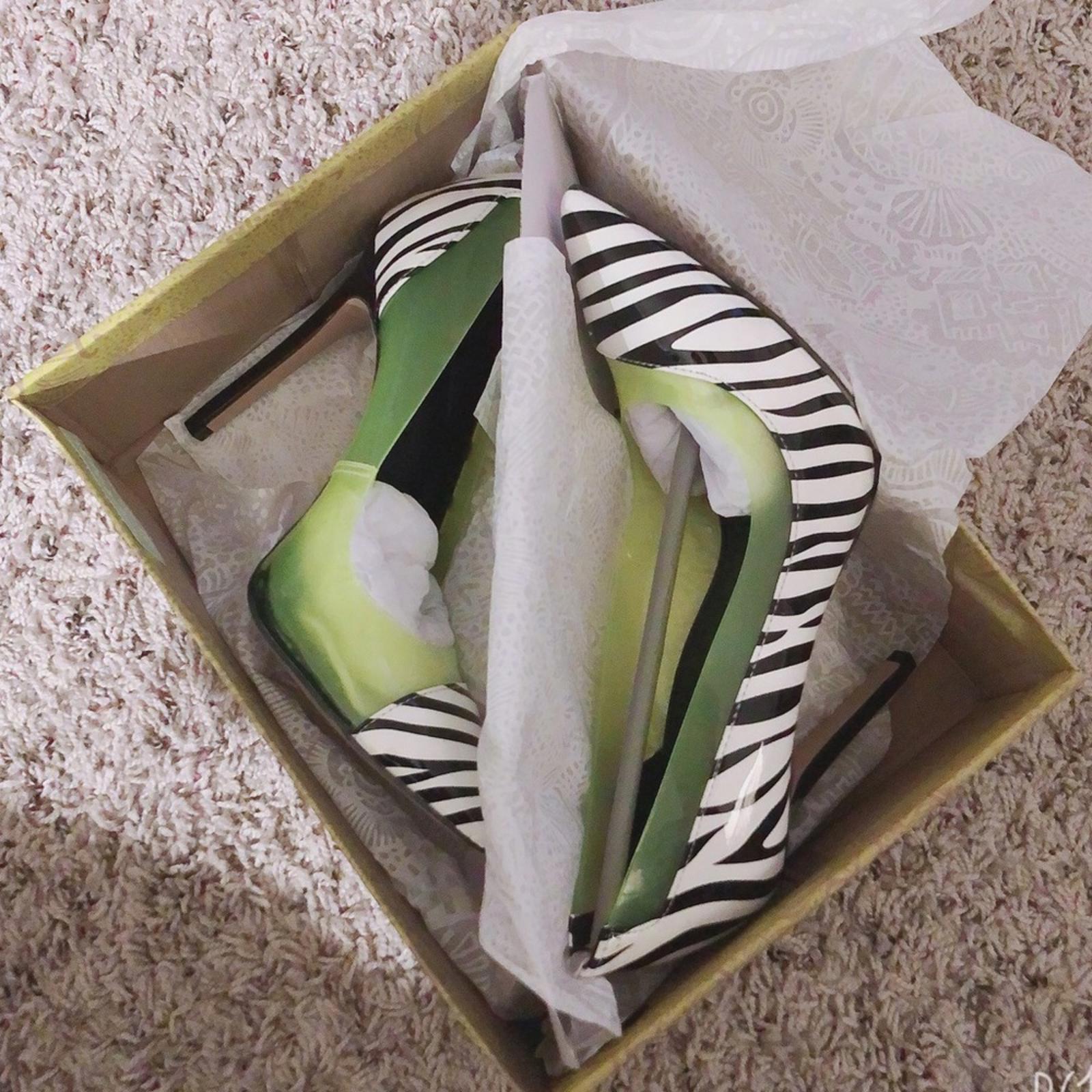Mix No.6 Adrienne Zebra Print Pump, Shoes Size 7 New in Box