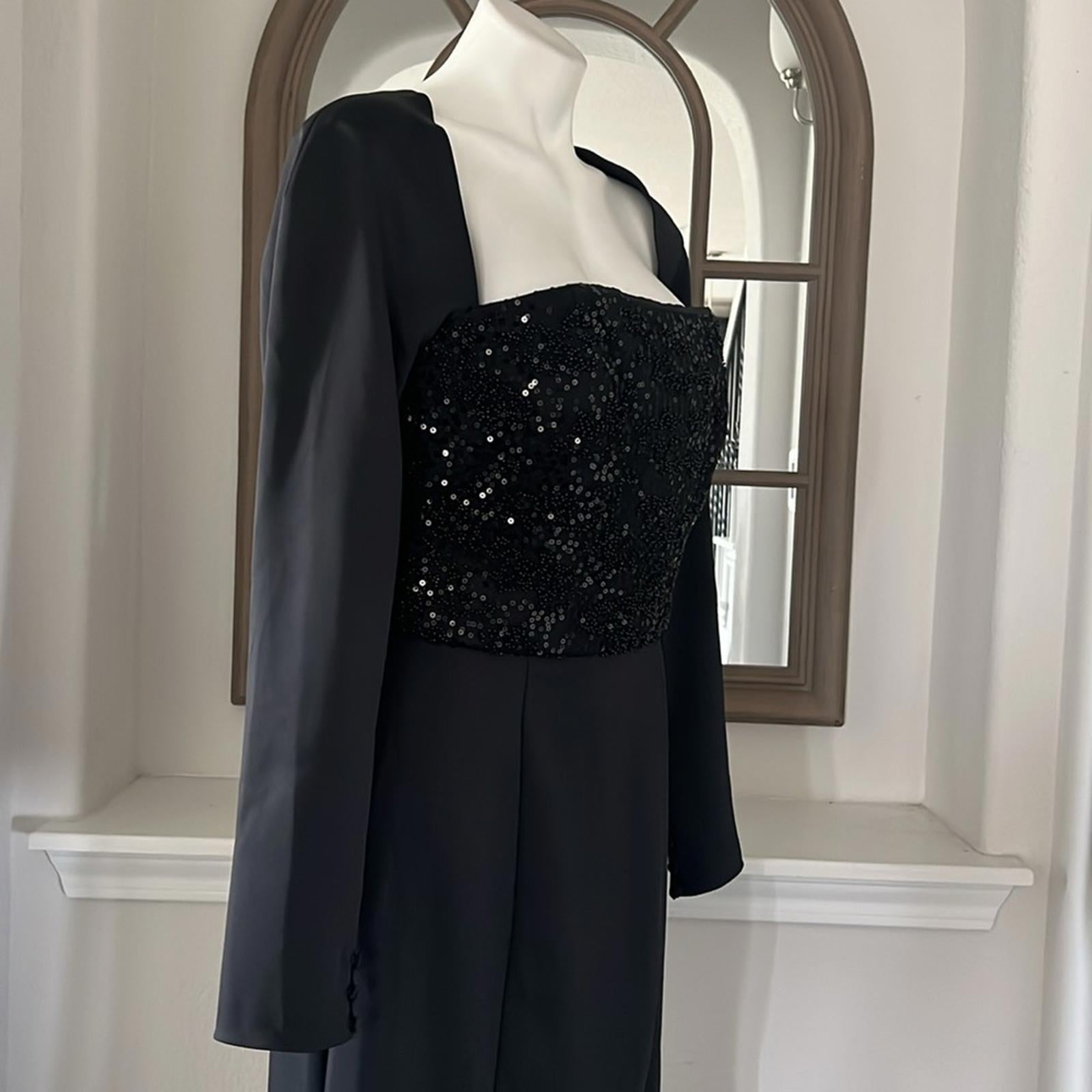 Amsale Sequined Beaded Bodice Gown, Stretch Crepe in Black, Size 10 NEW w/Tag